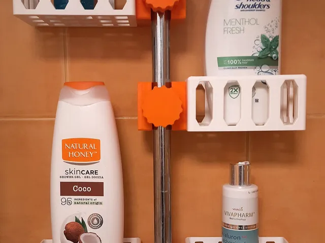 Bathroom shelf v2