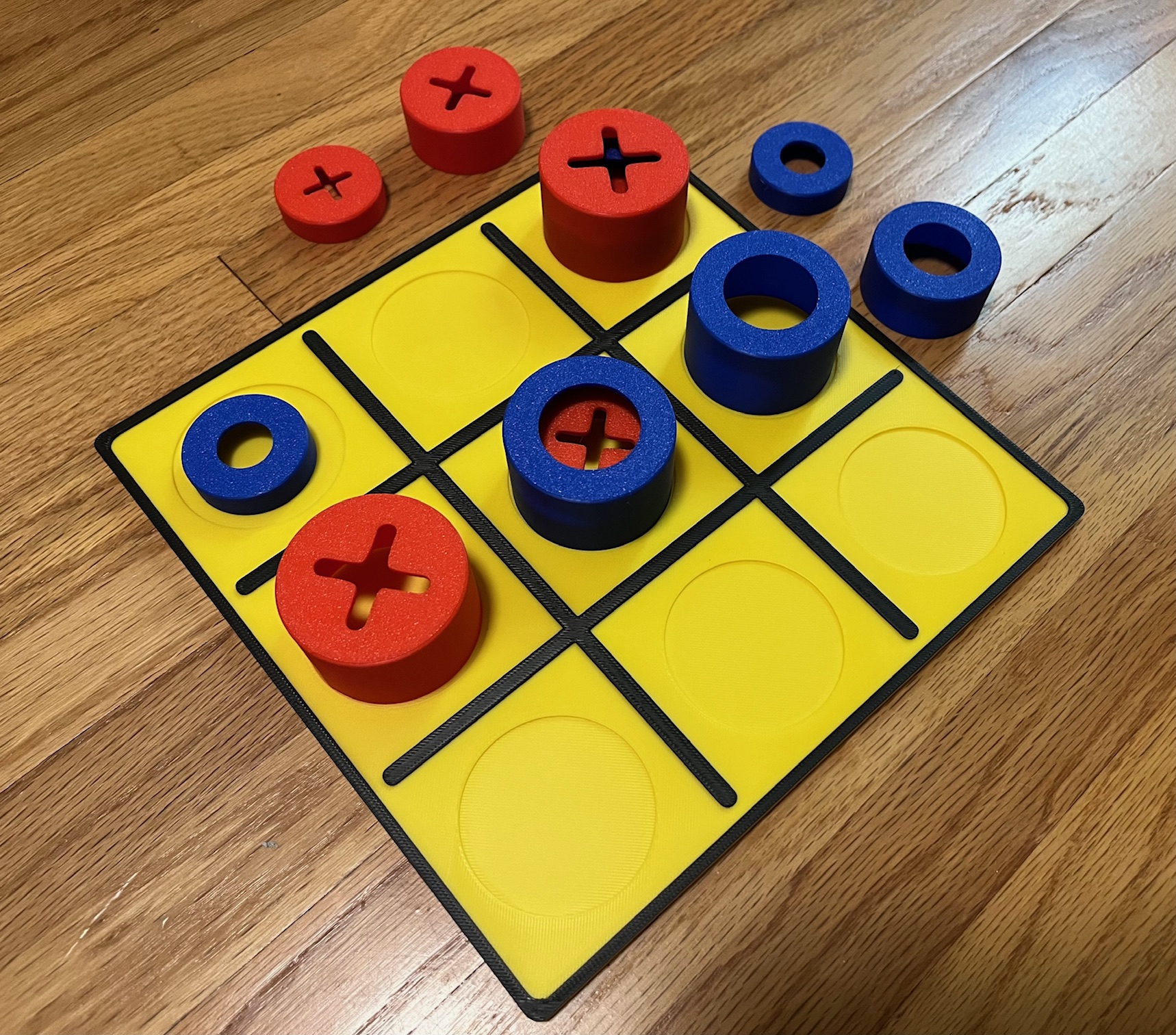Tic-Tac-Toe Big Eats Little
