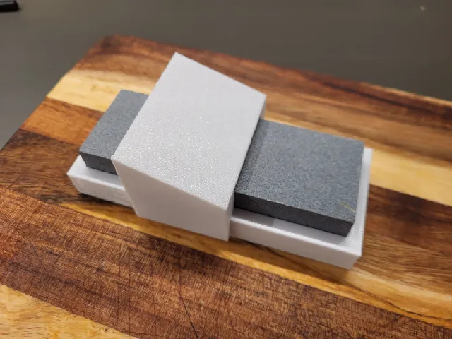 Simple Parametric Whetstone Knife Sharpener