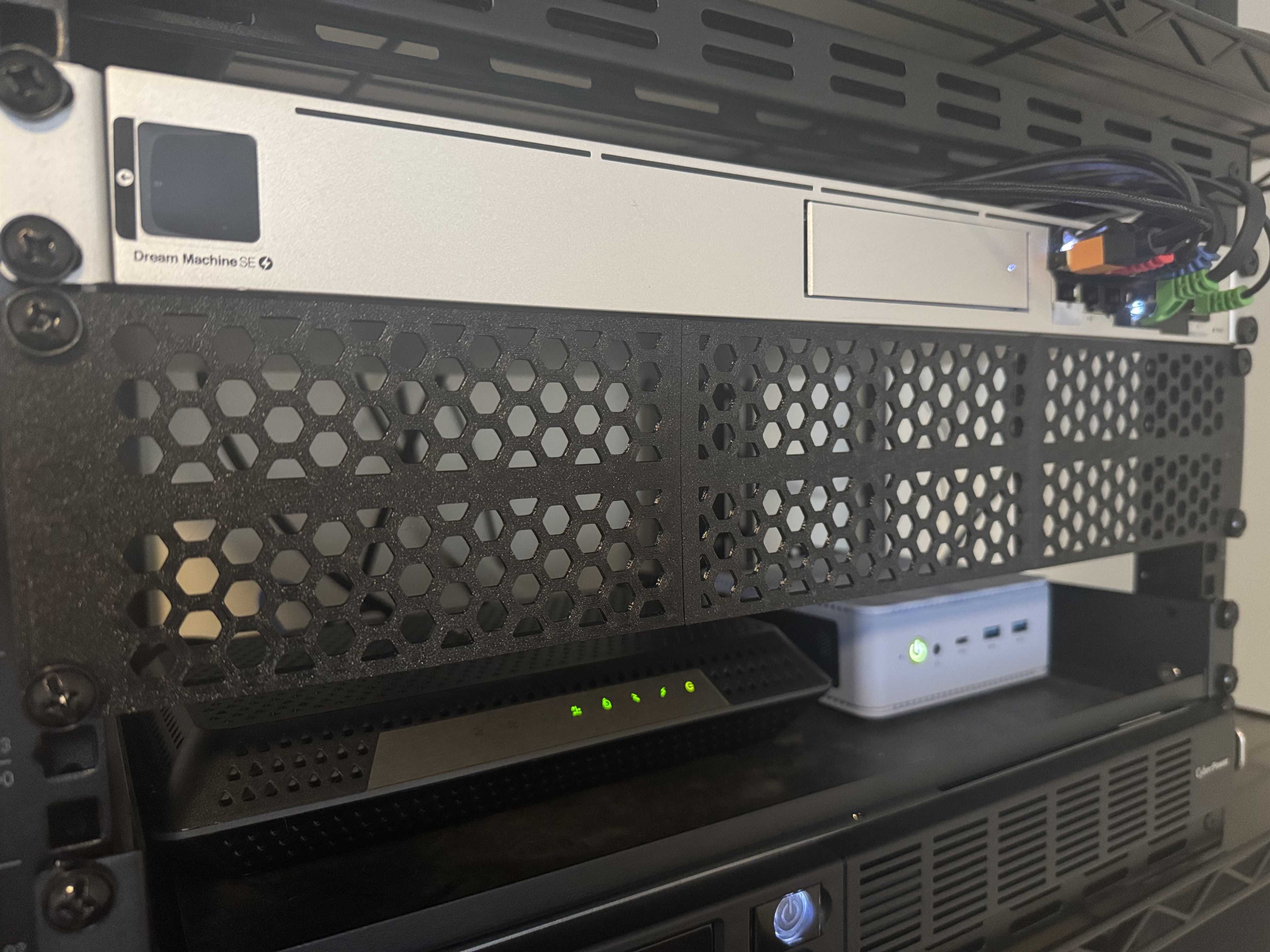 2U Server Rack Blank Panel with Hexagon Cutouts