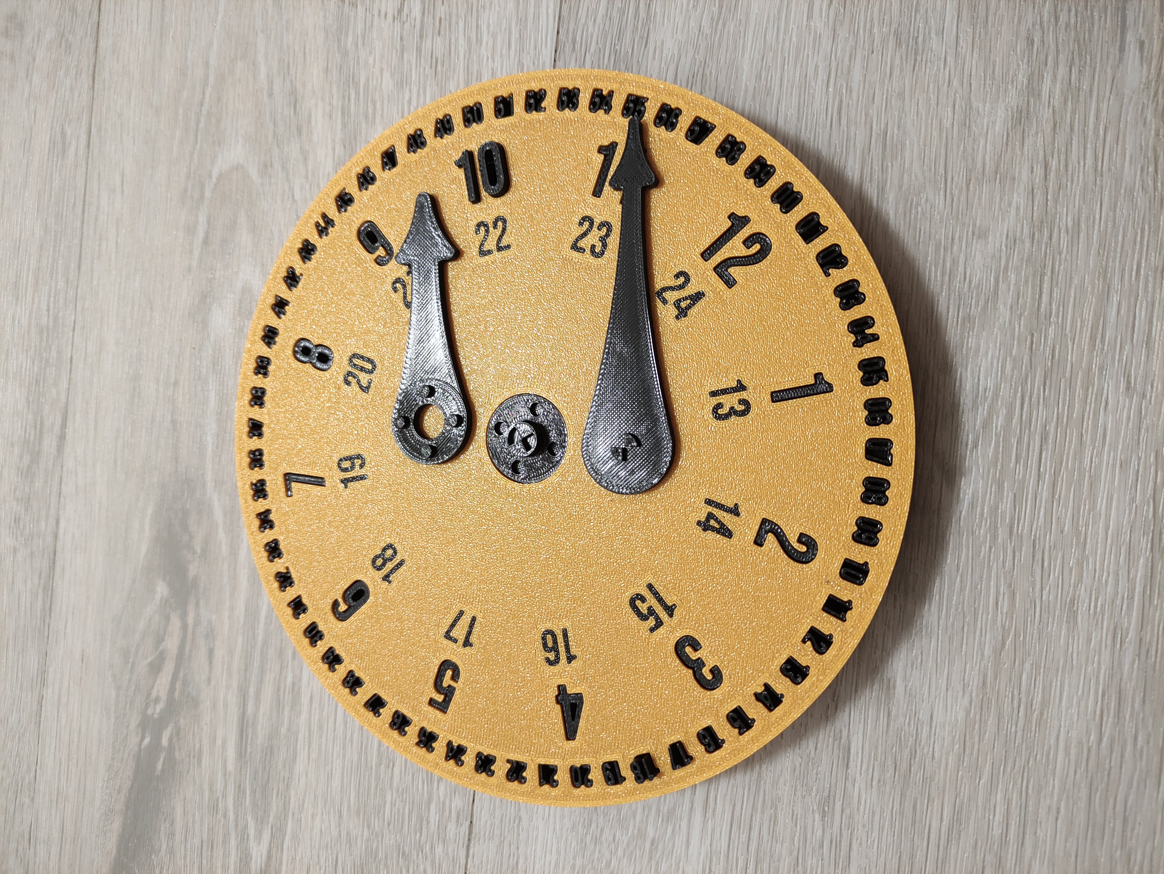 Miniatura 7 do modelo 3D Teaching clock with lifting numbers