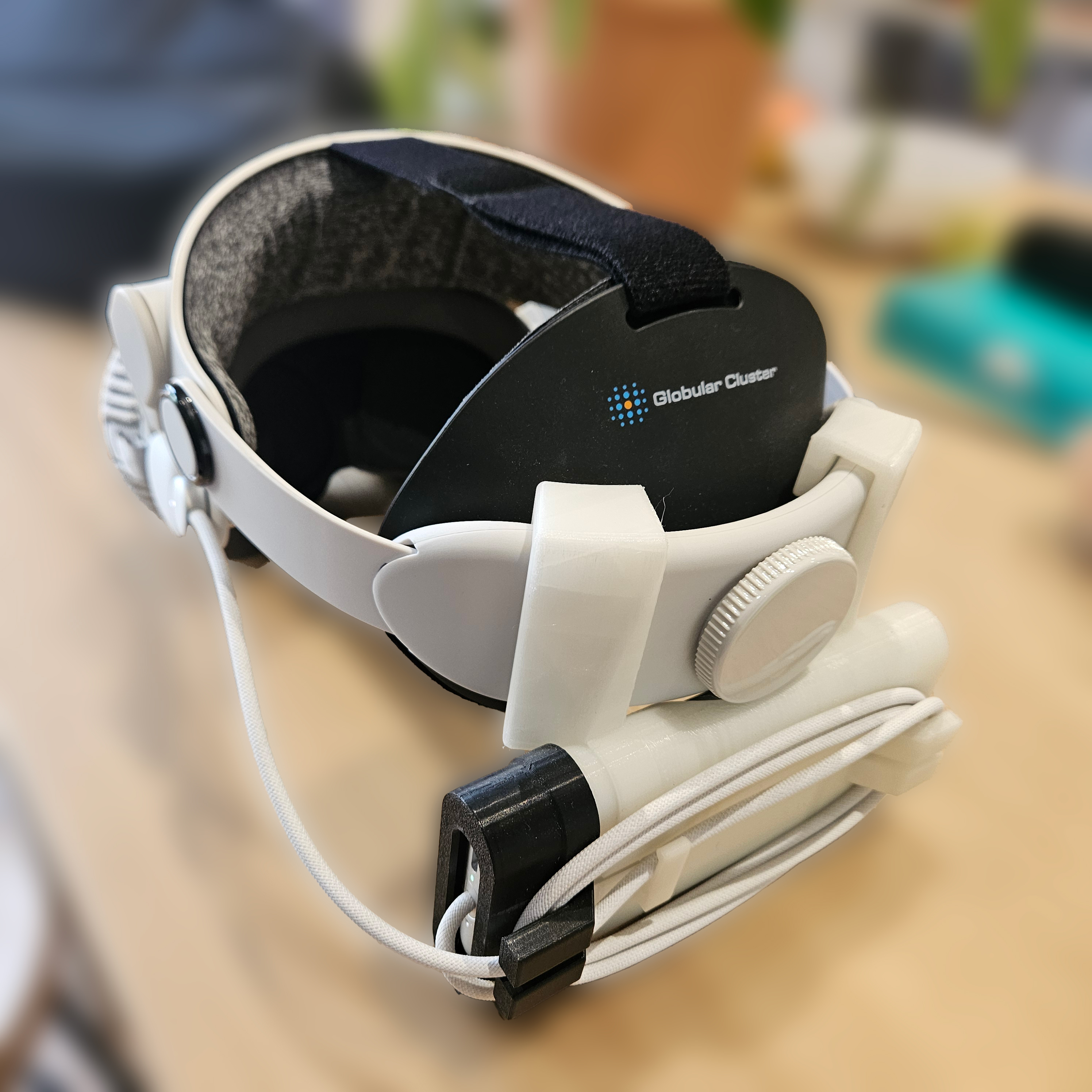 Vision Pro battery holder for Globular Cluster headset mount