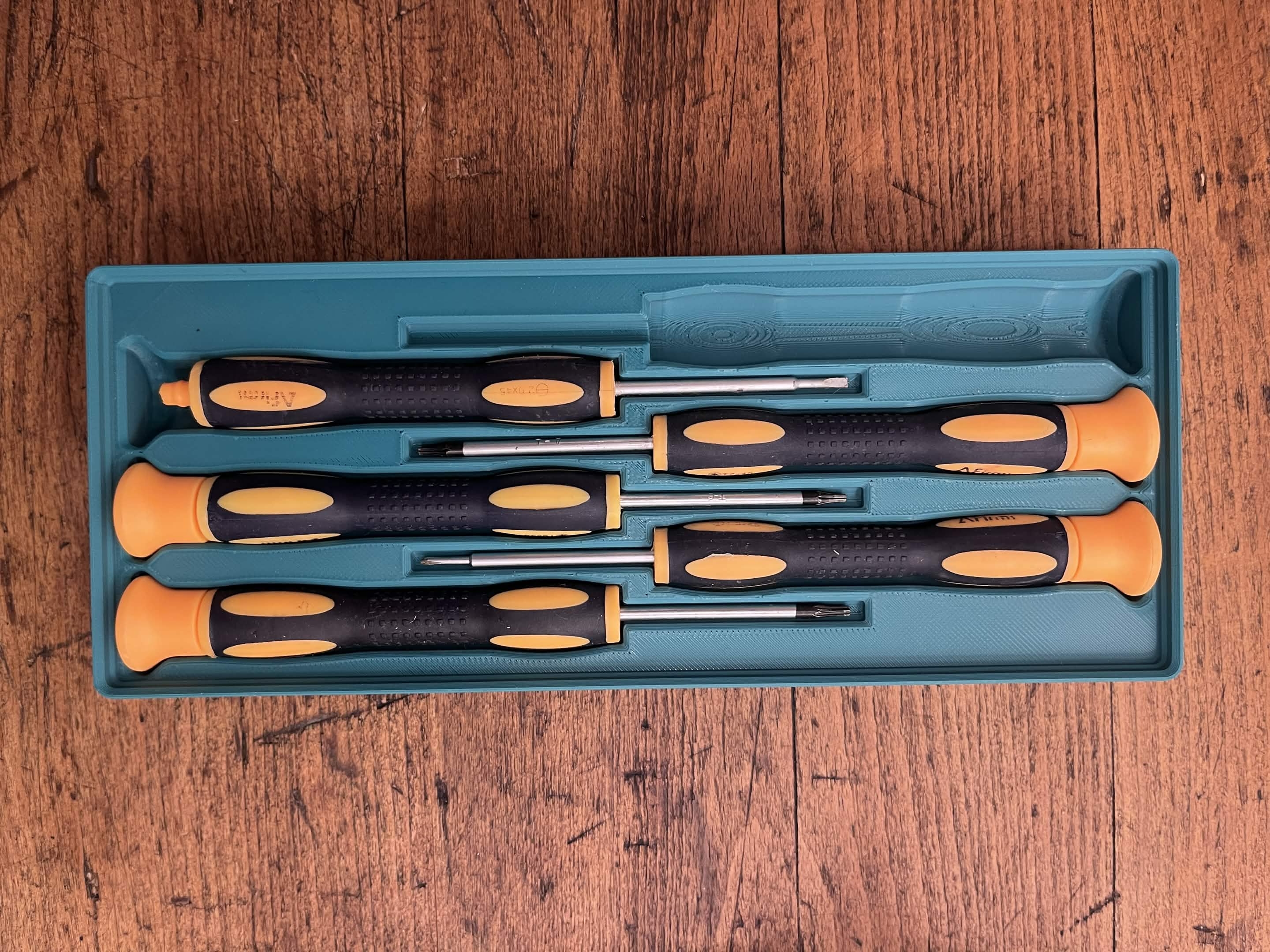 Gridfinity 6x Precision Screwdriver Set Tray Without The Magnet Holes