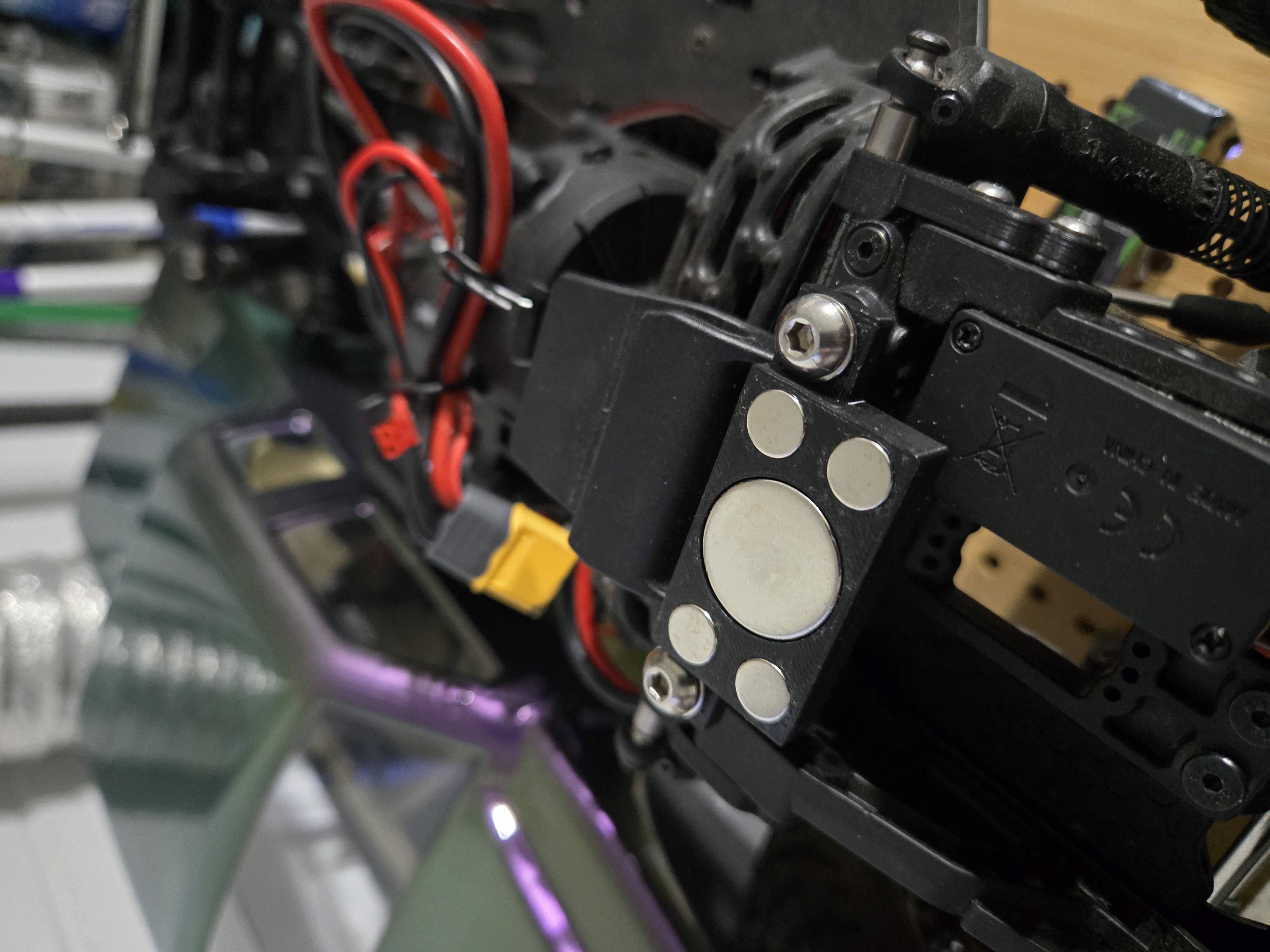 SCX10 Coyote Magnetic Body Mounts