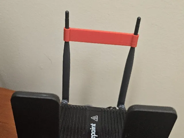 CradlePoint Antenna Holder