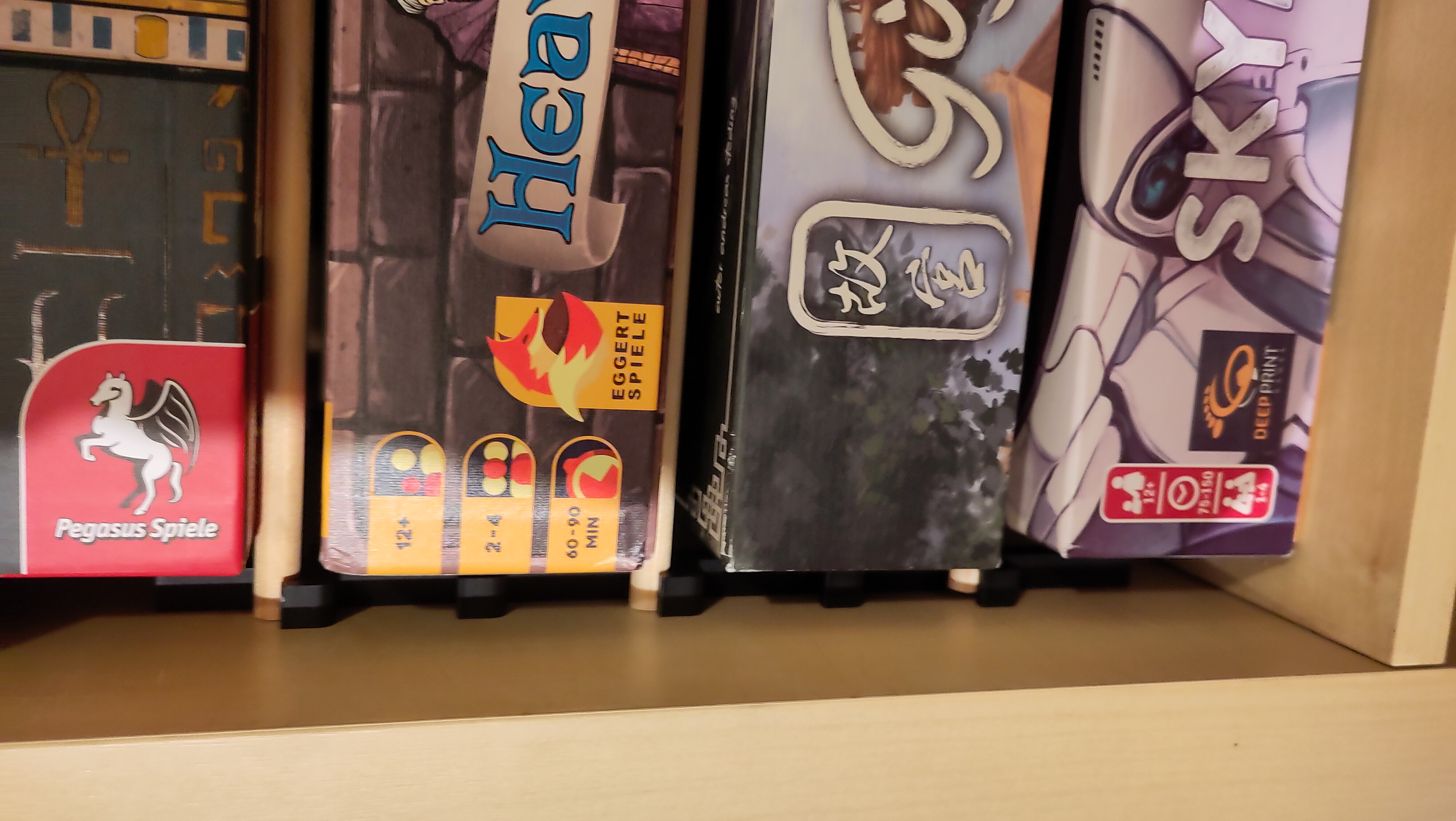 Kallax Vertical Boardgame Brackets – No More Stacks