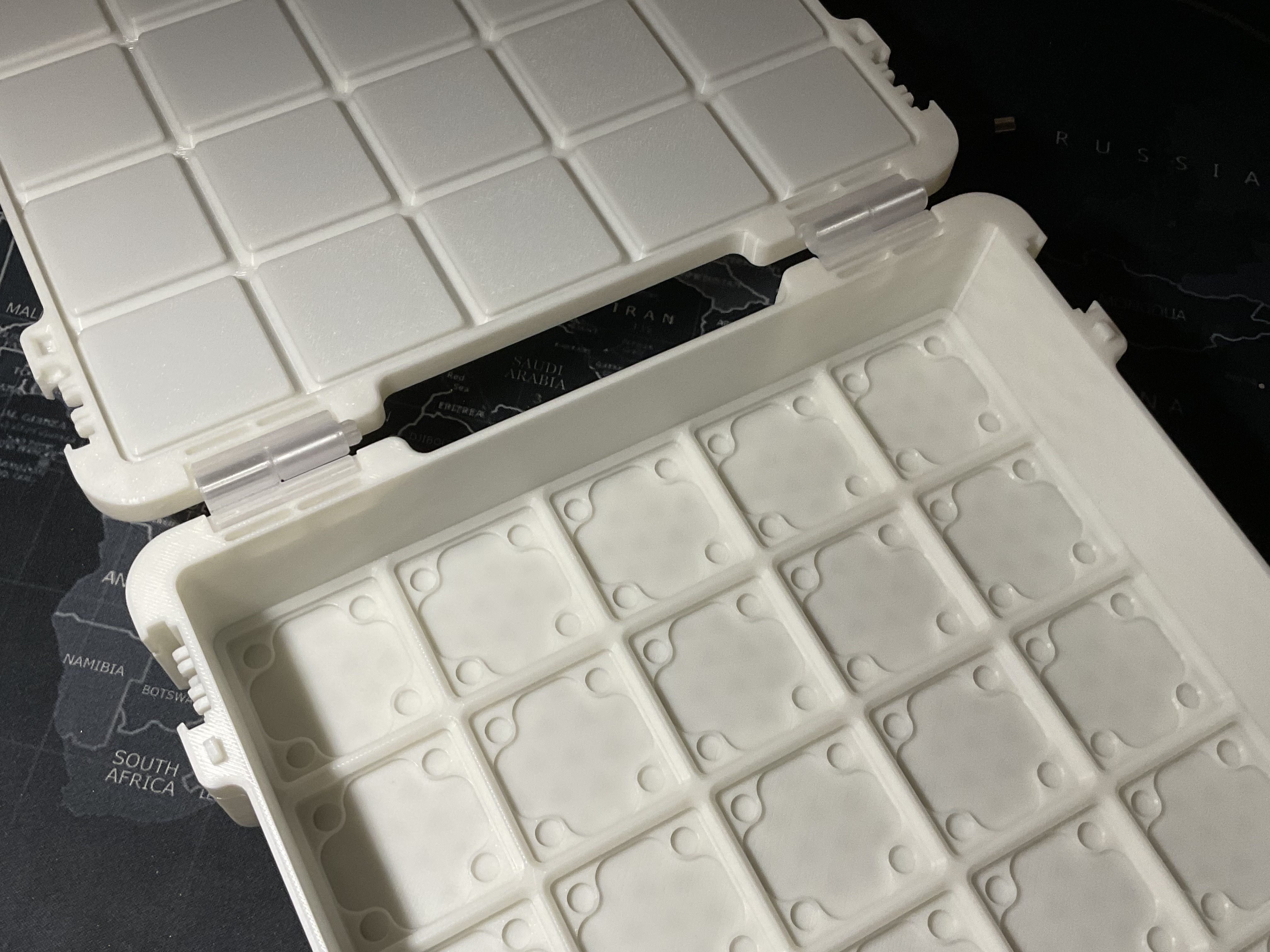 Detachable Hinge for Gridfinity Storage Box by Pred