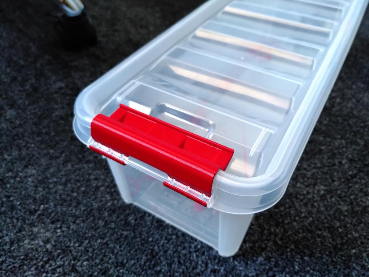 Storage box clip