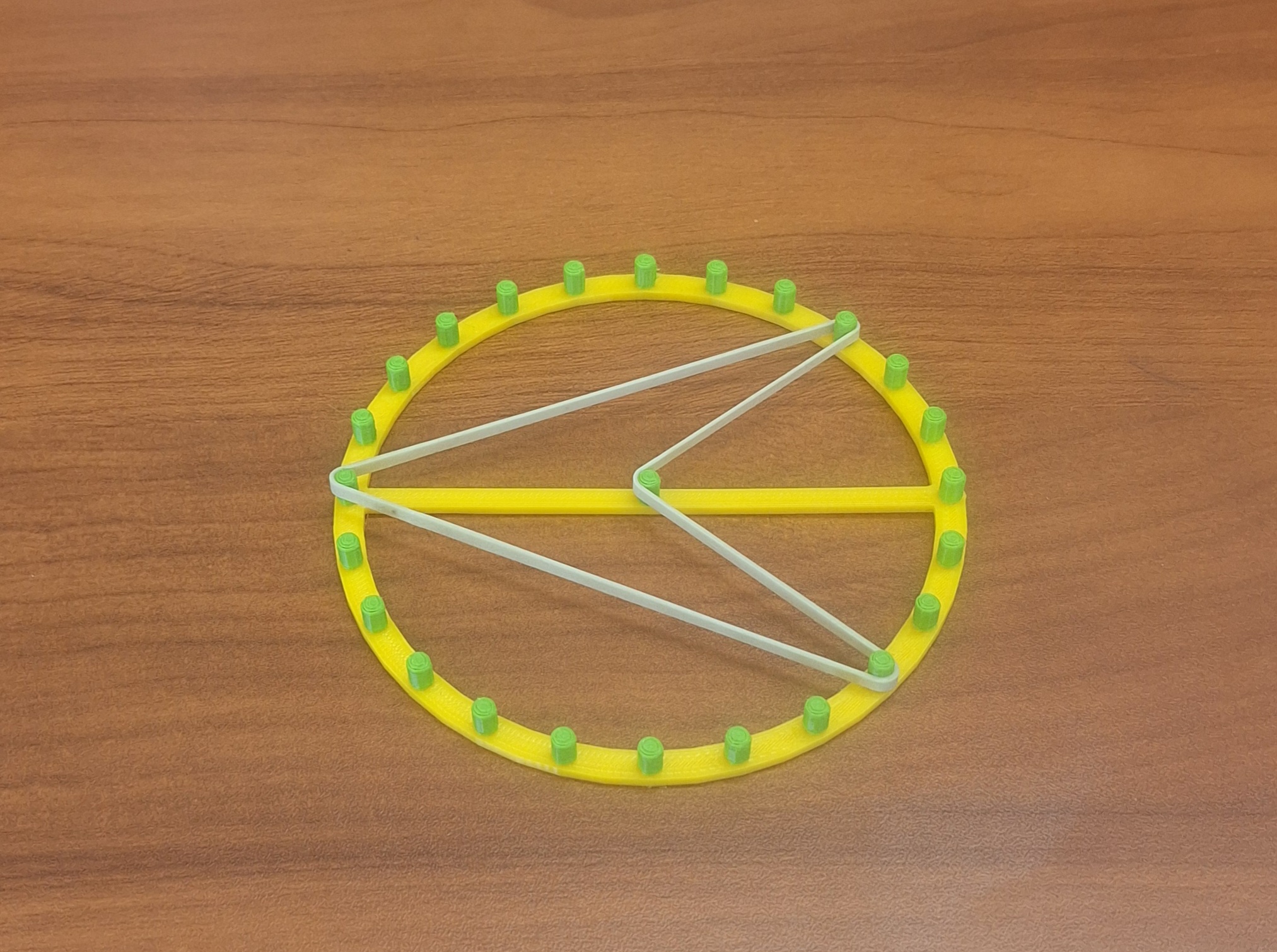 Circular geoboard