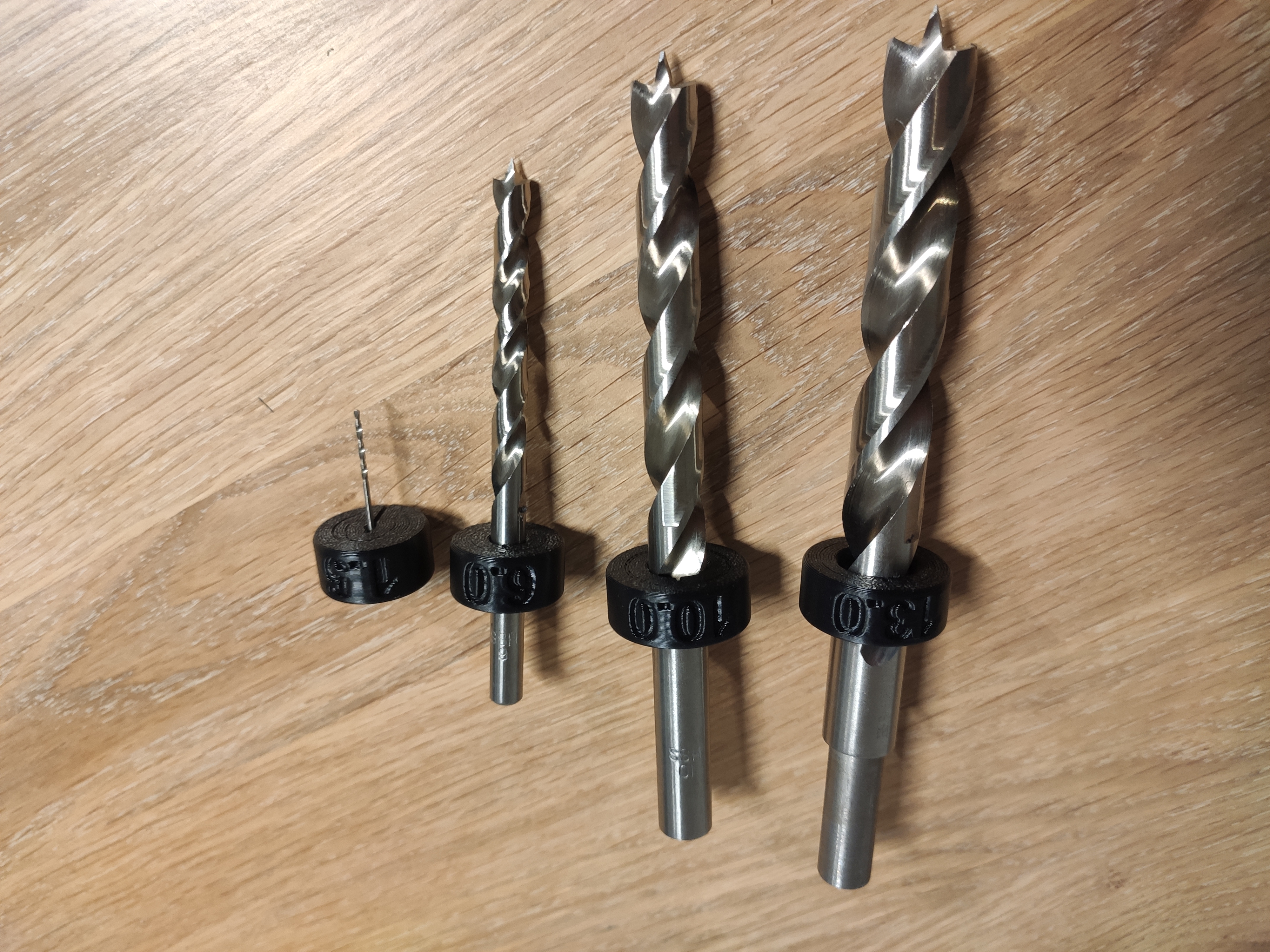 Drill Depth stop: 1.5 mm - 15 mm in 0.5 mm increments + Bosch Pick and Click inlay