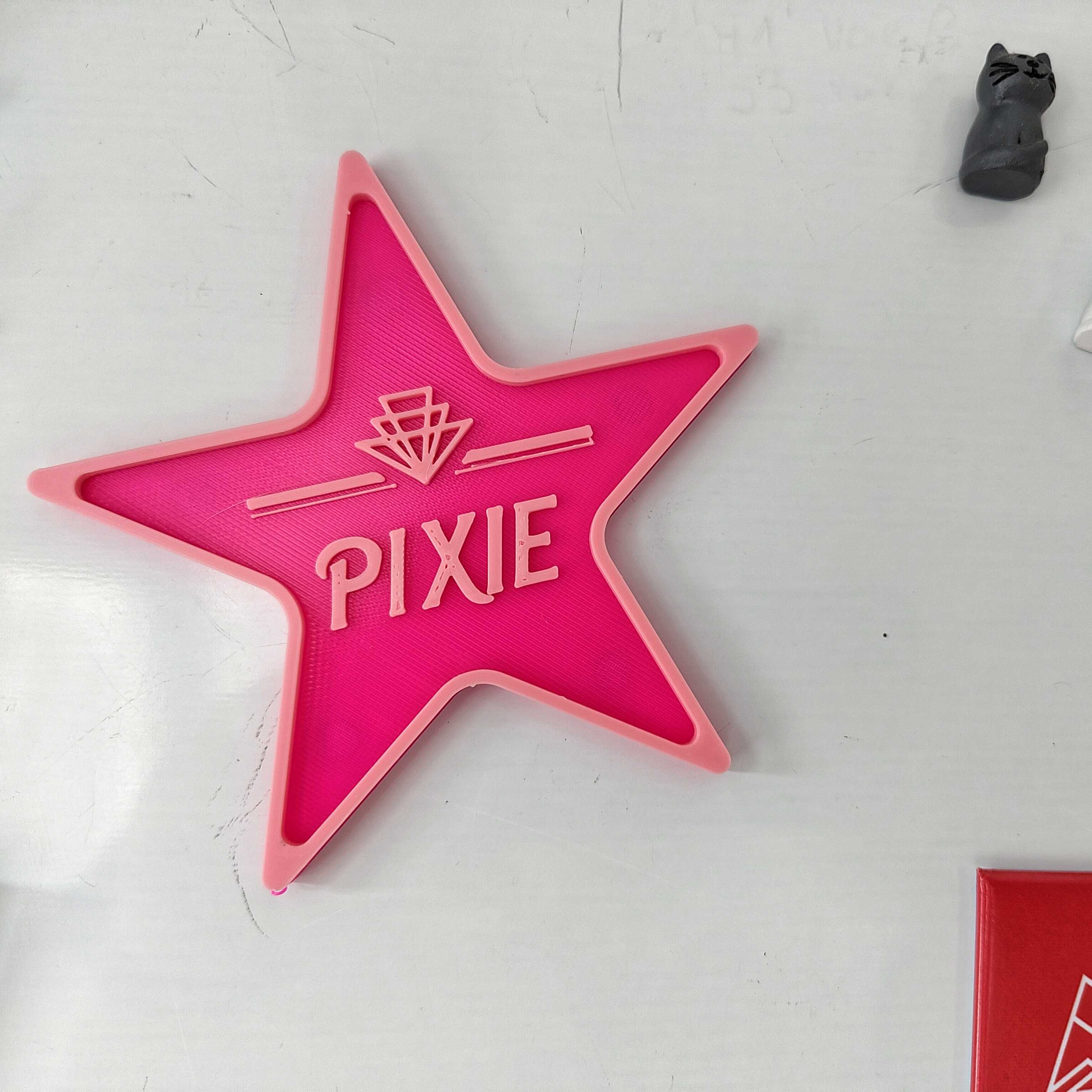 Magnet pink star with Pixie name - Etoile Pixie aimantée