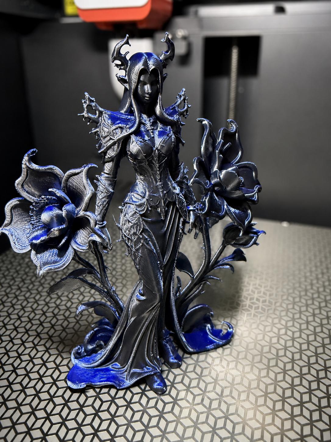 LadyElf – Dark Floral Elf Gothic Statue