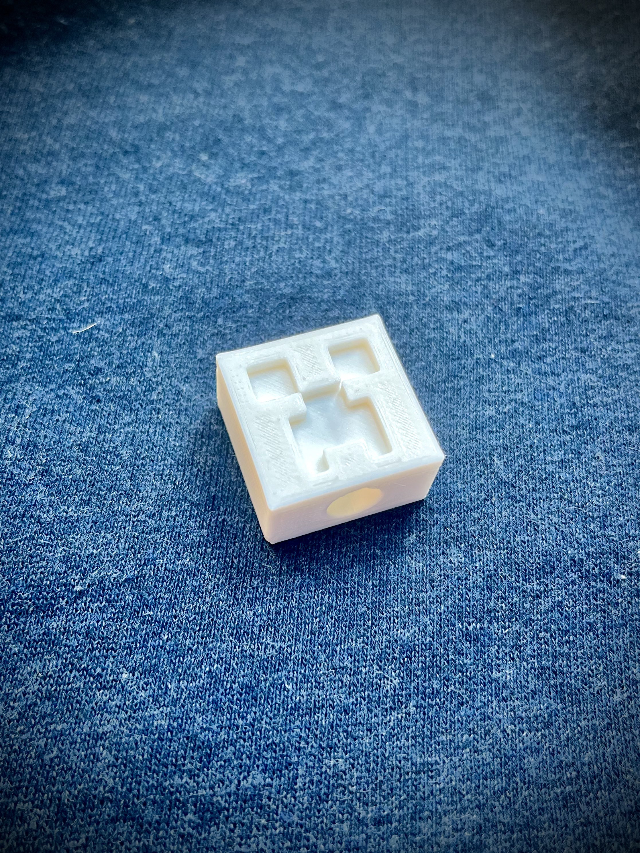 Miniatura 2 do modelo 3D Minecraft Creeper Bead