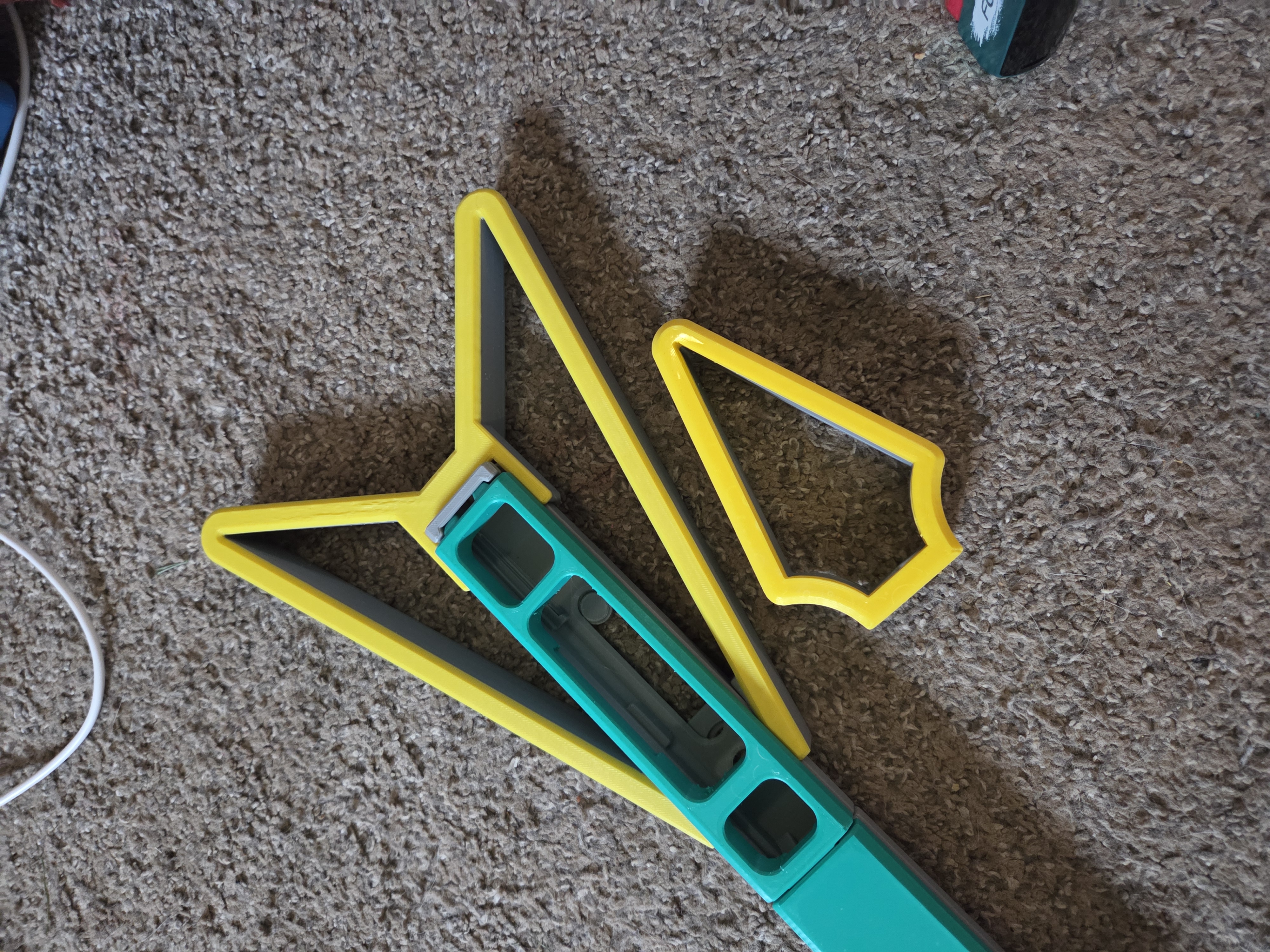 Polybar Hollow Flying V