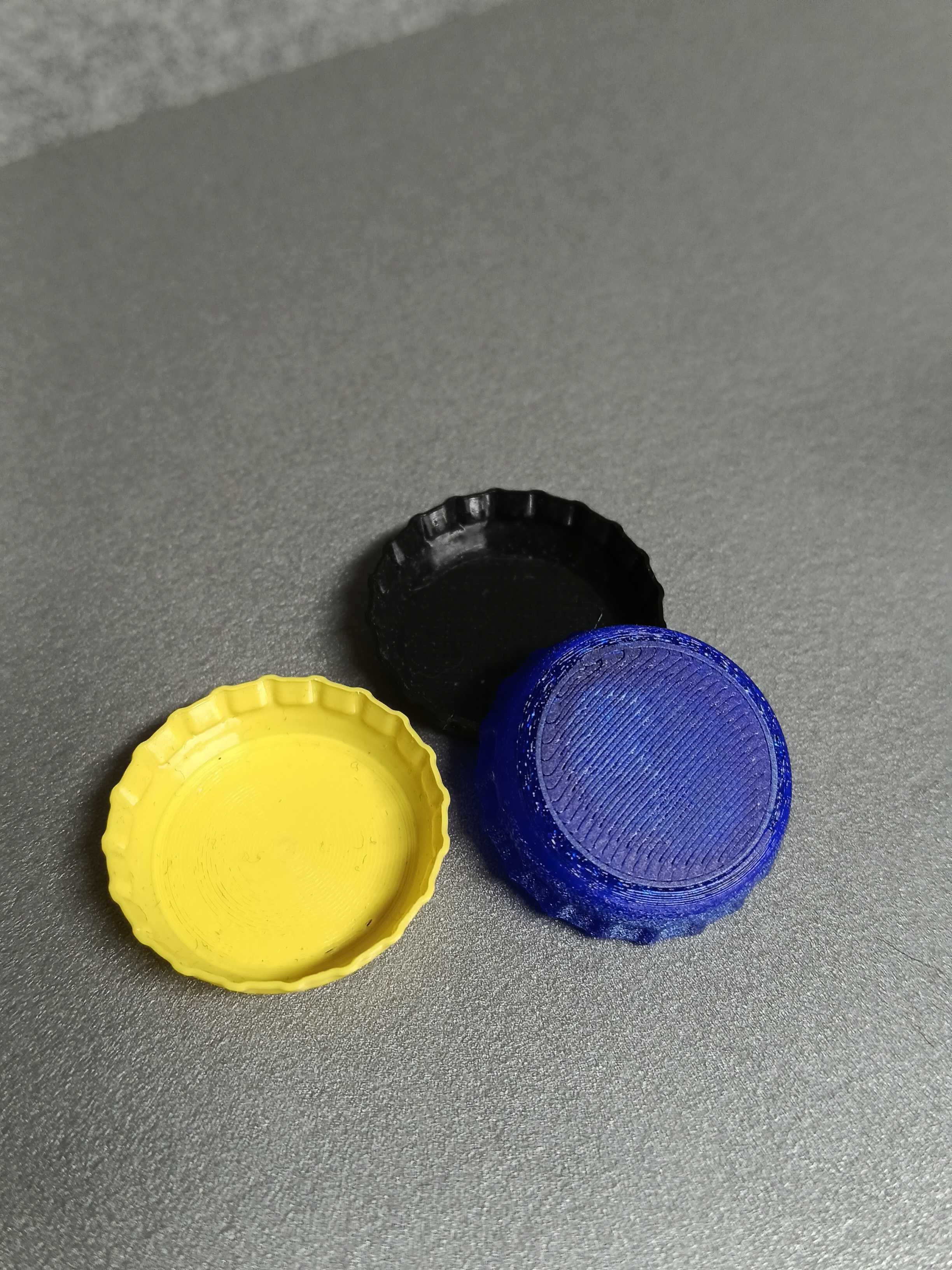 Realistic bottlecap — miniatura 2