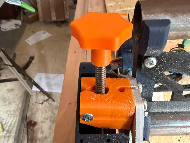 Threaded knob for V1 Lowrider 4 CNC