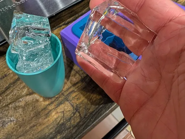 OXO Good Grips Clear Ice Tray