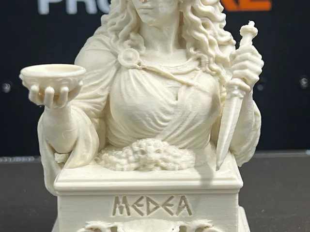 Medea Bust – Sorceress of Greek Mythology Statue STL