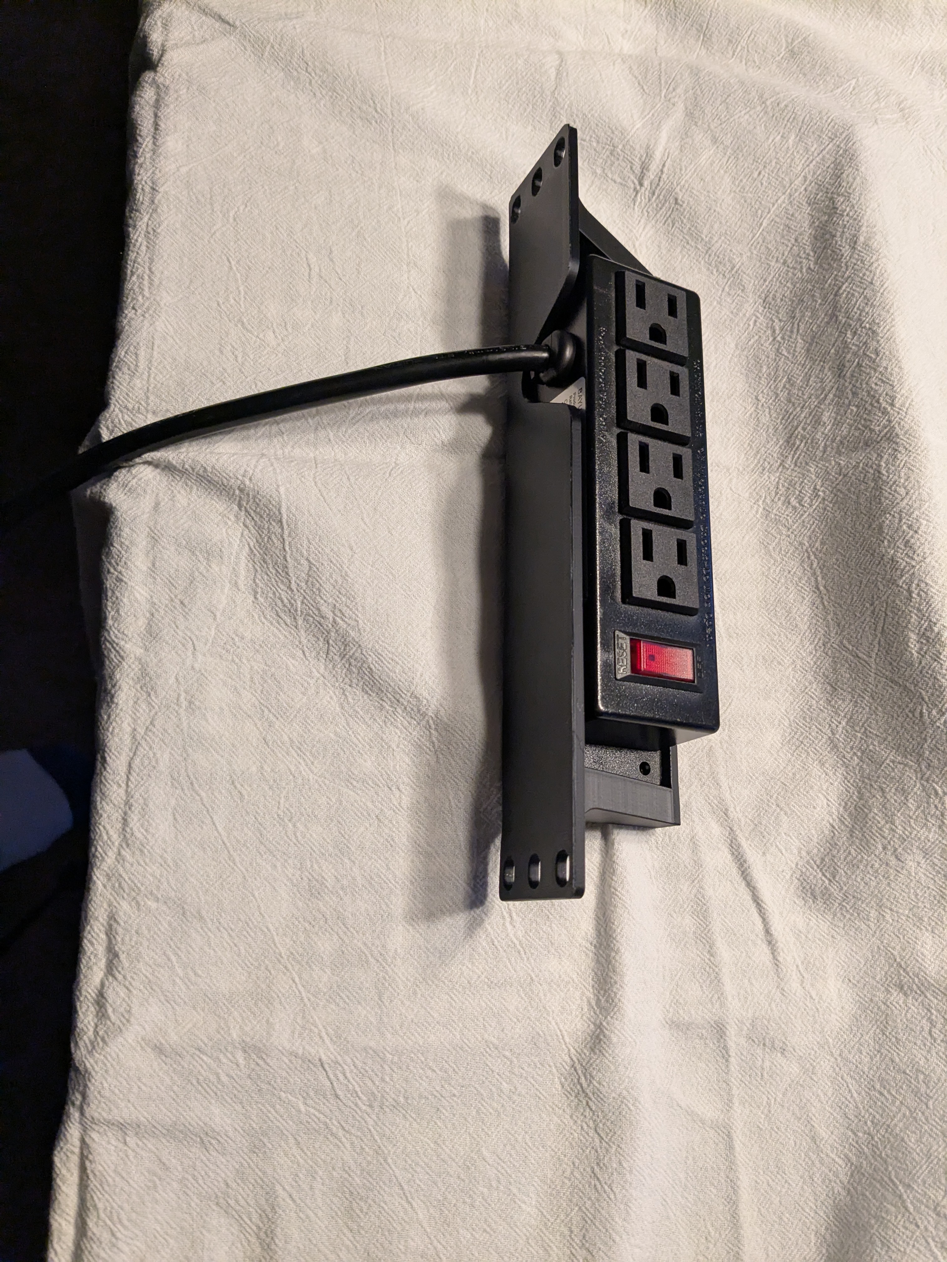 10" Rack Power Distribution Unit (PDU)