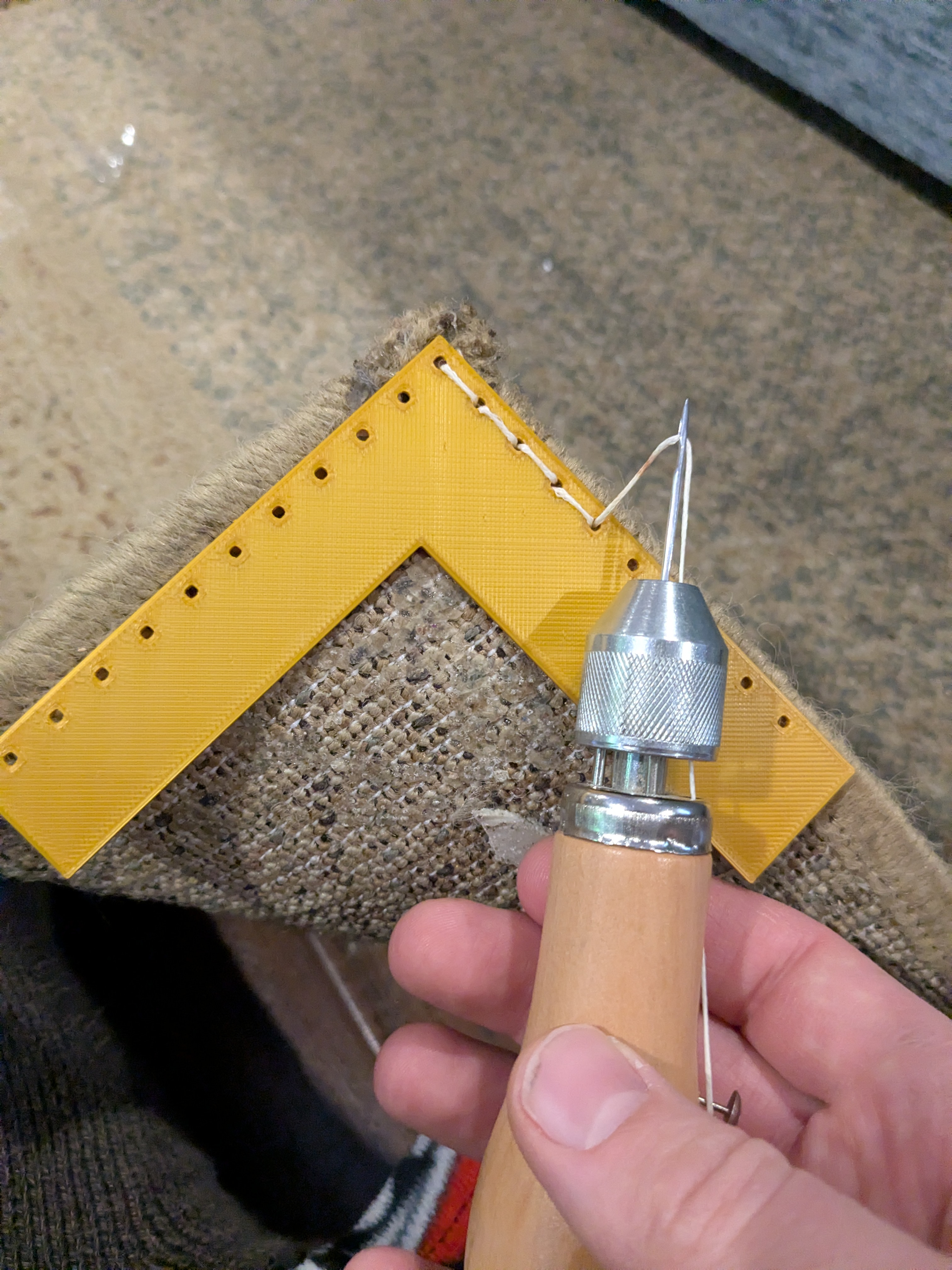 Rug corner stay - sew on
