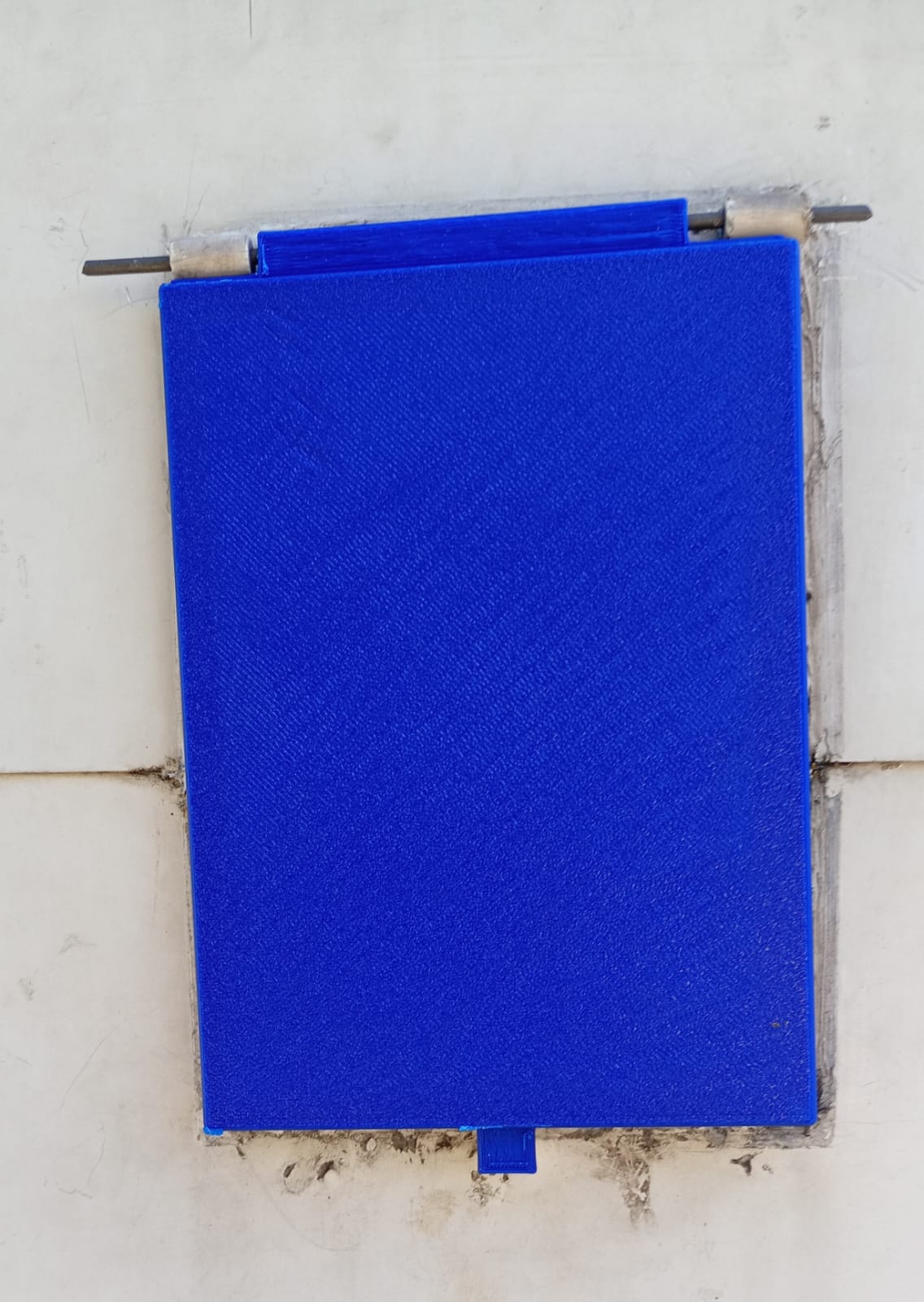 camper  external socket lid