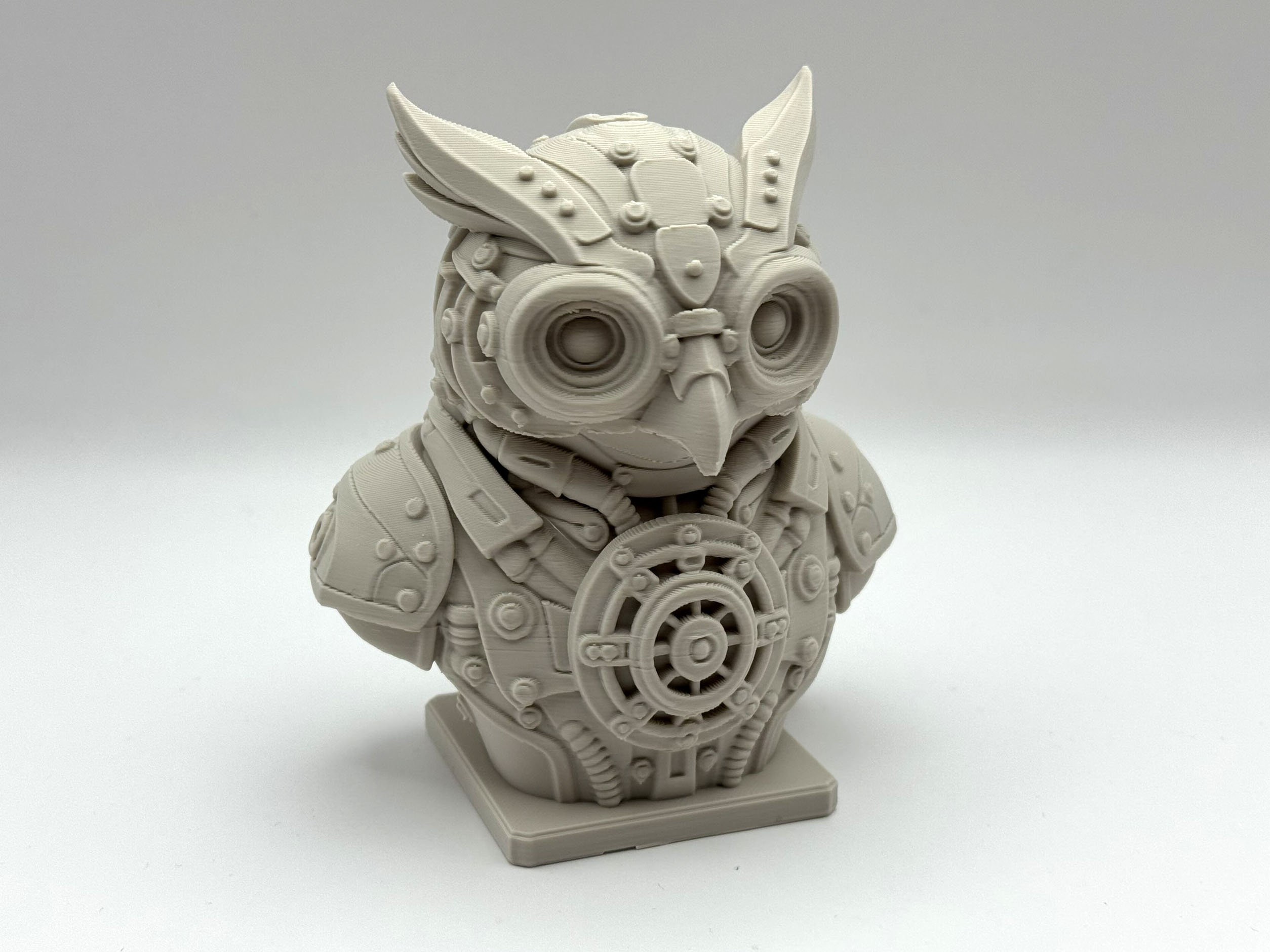 Miniatura 5 do modelo 3D Steampunk Owl Bust
