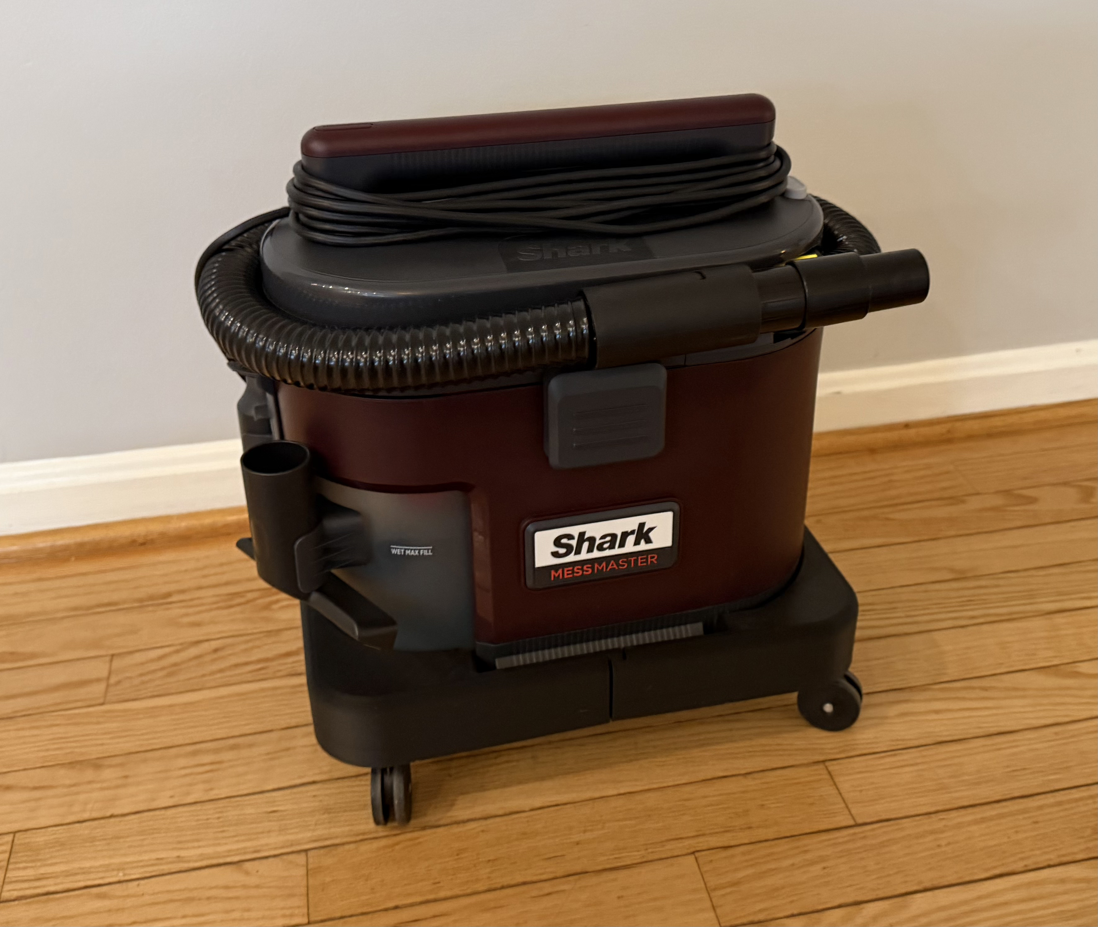Shark Mess Master Wheeled Cart