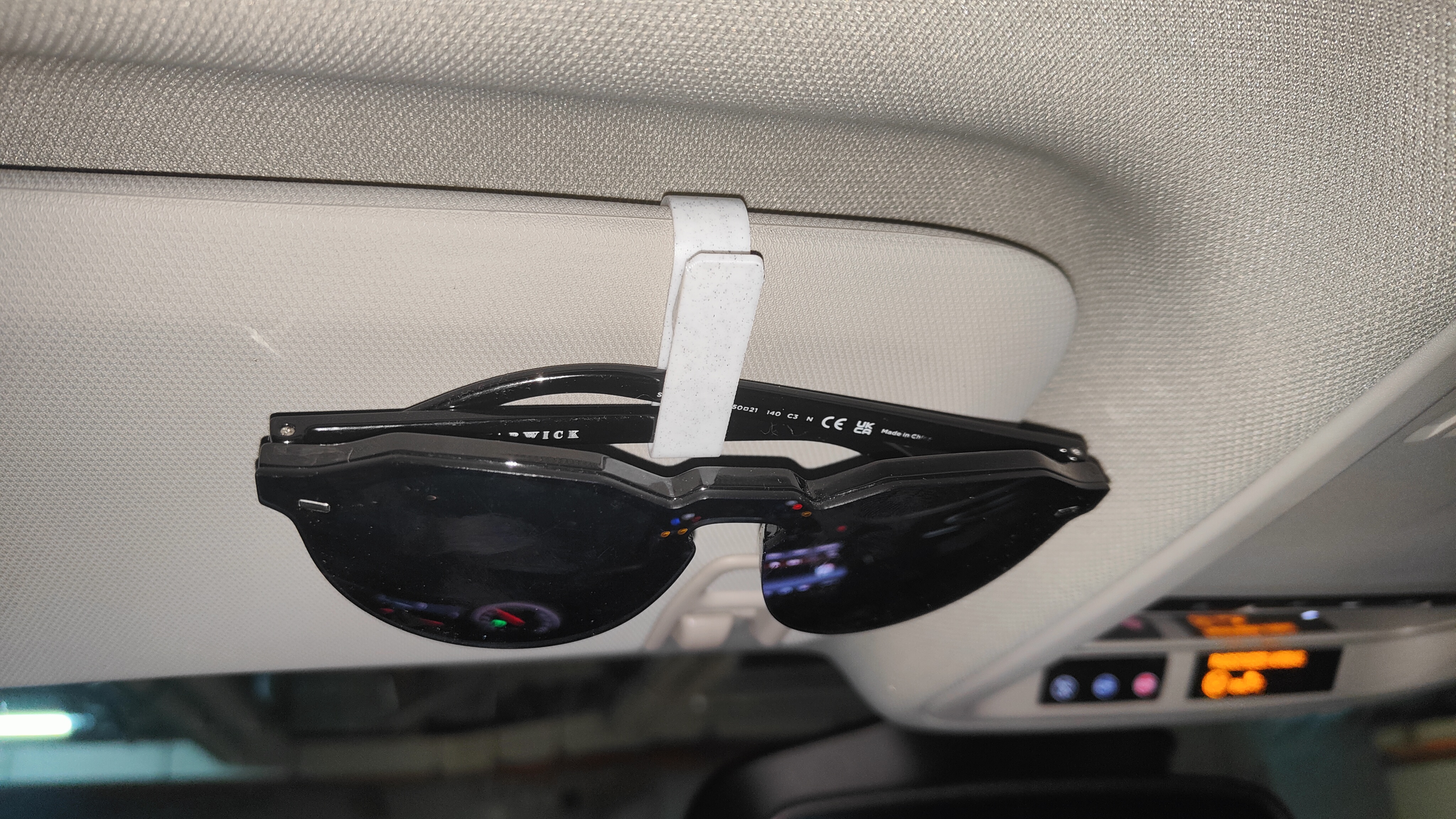 Small Sunglasses Car Clip