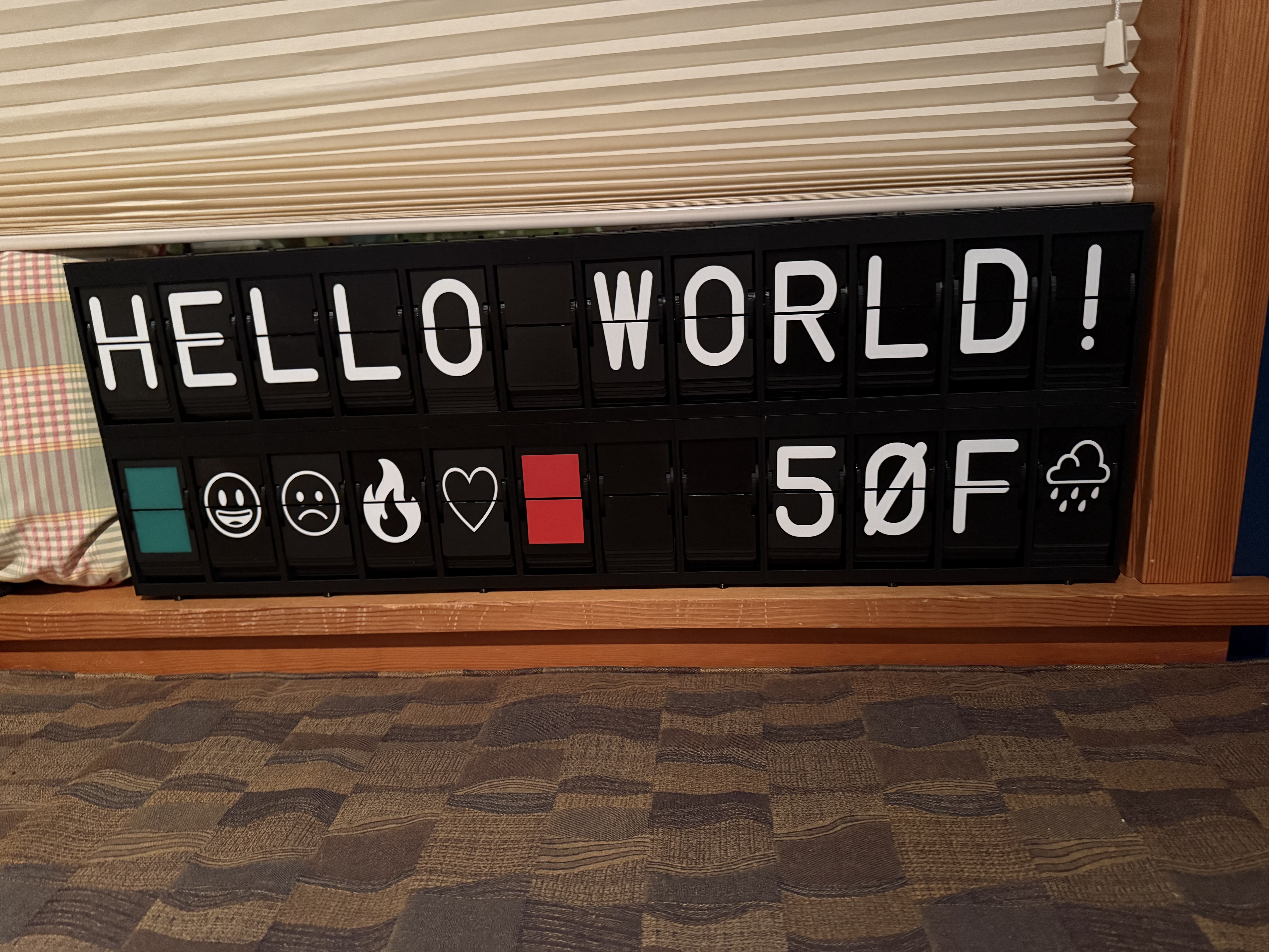 Another Compact Splitflap Display