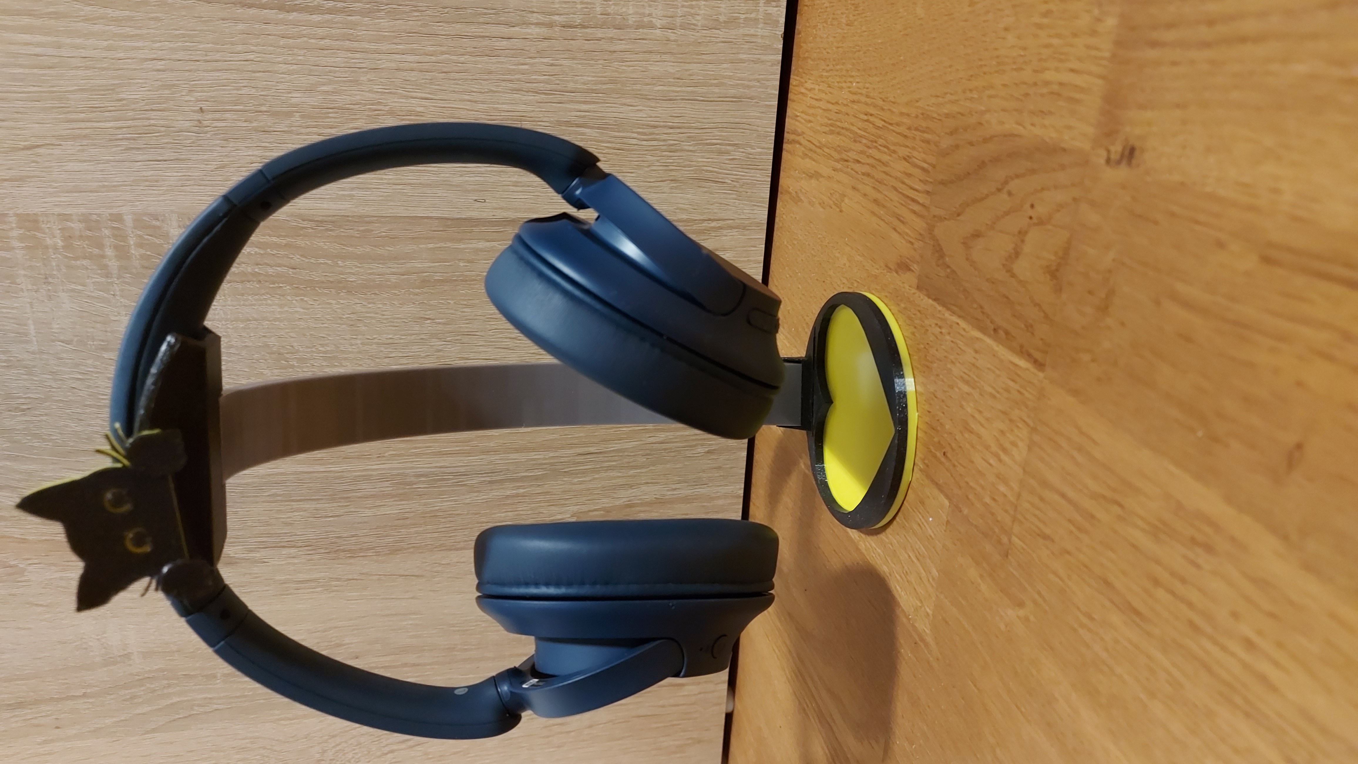 CAT/HEART headphone holder