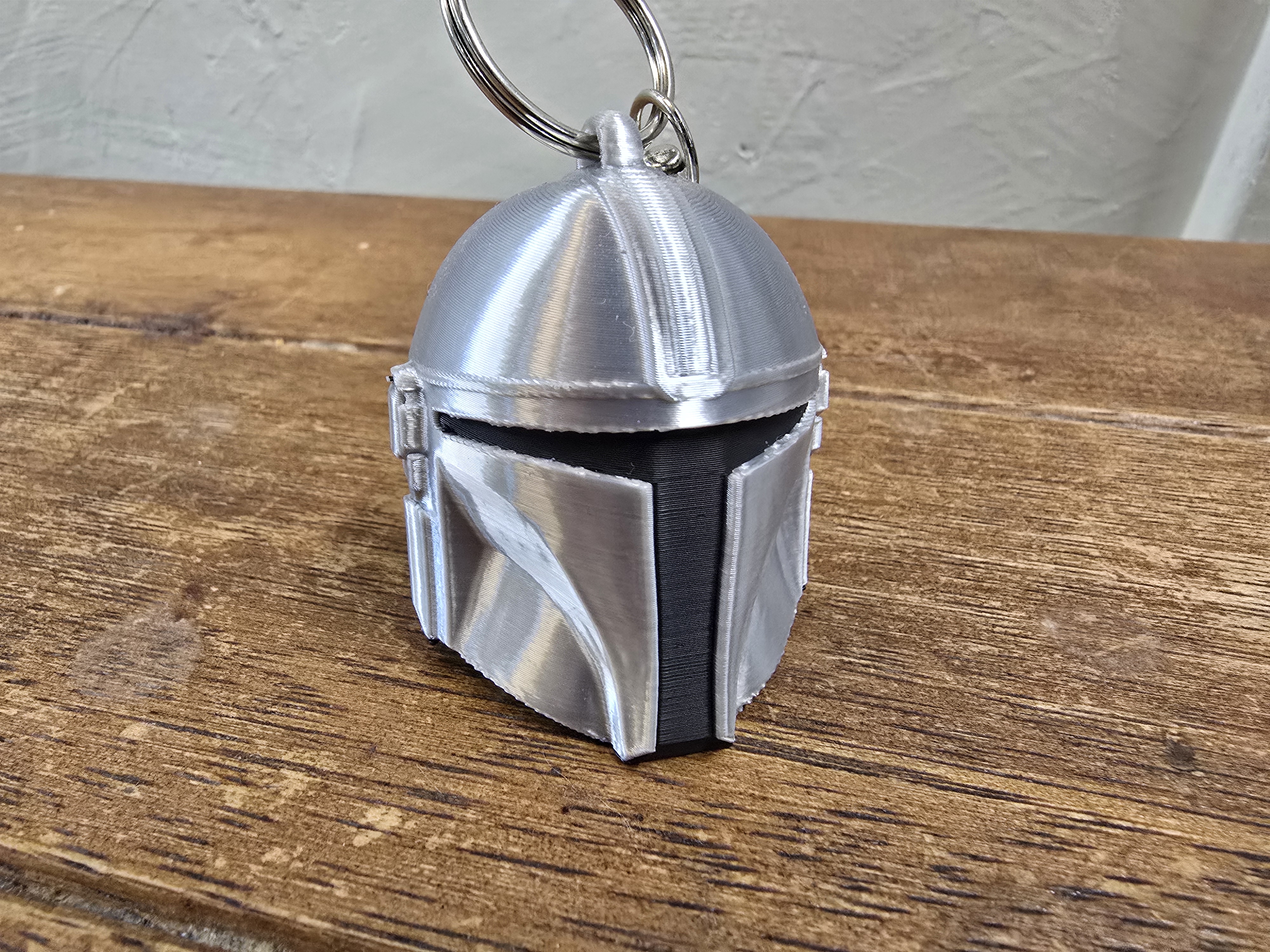 Mandalorian helmet keychain