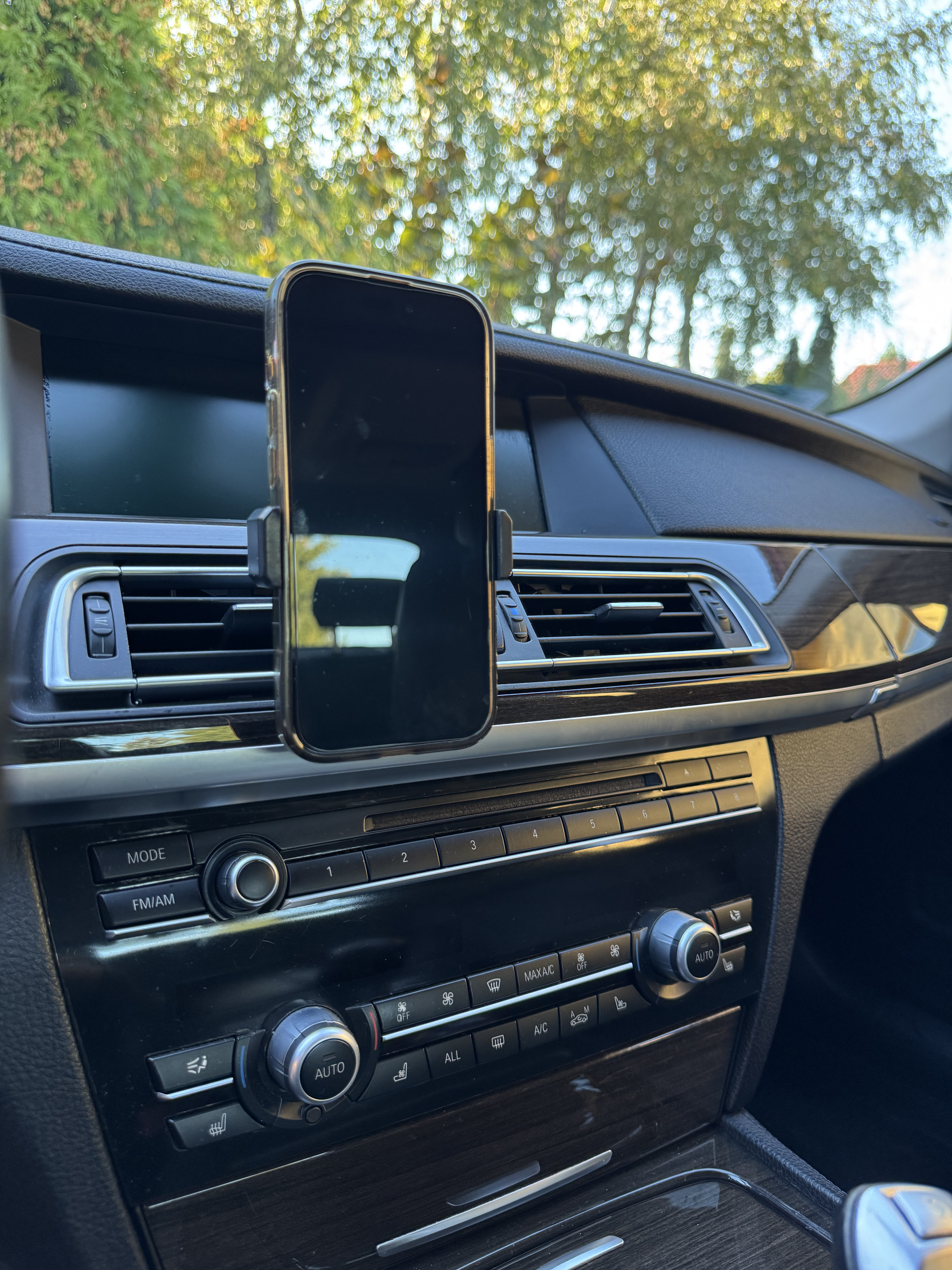 BMW Phone Holder F10, F02 (maybe F11, F01, F03, F04)