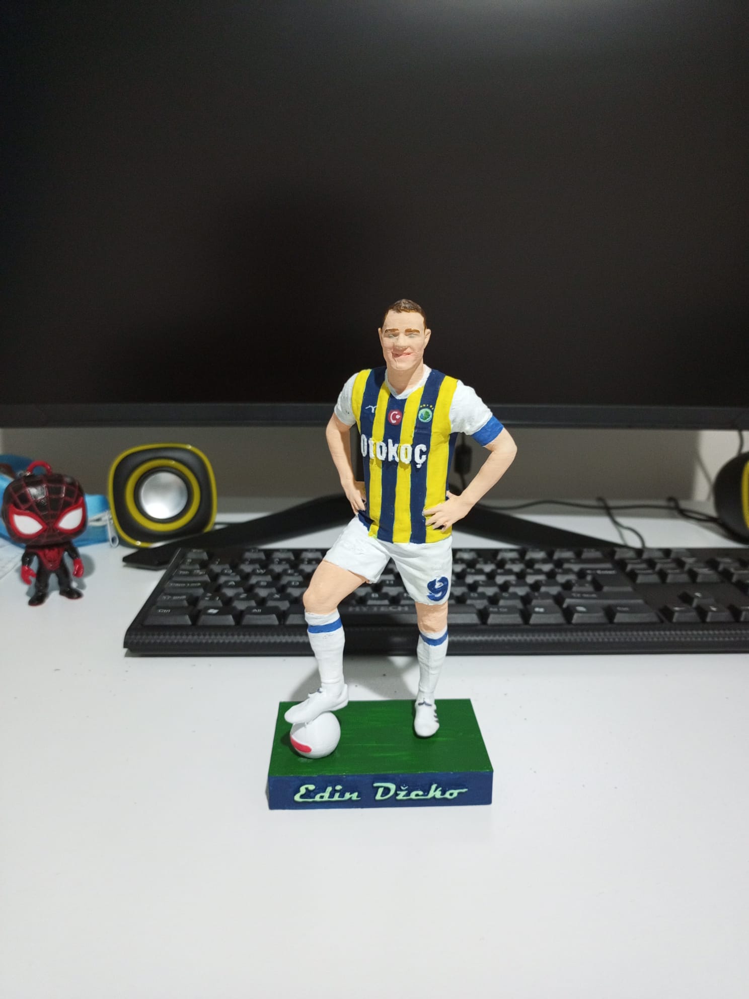 edin dzeko FENERBAHÇE