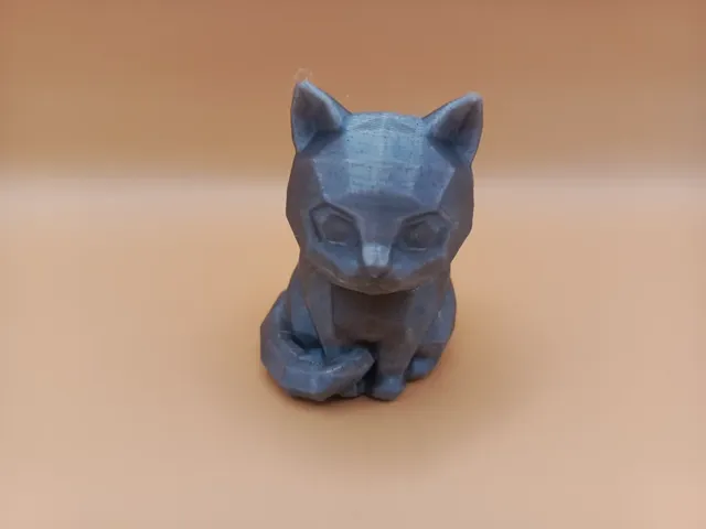 Low-Poly Geometric Cat Sculpture
