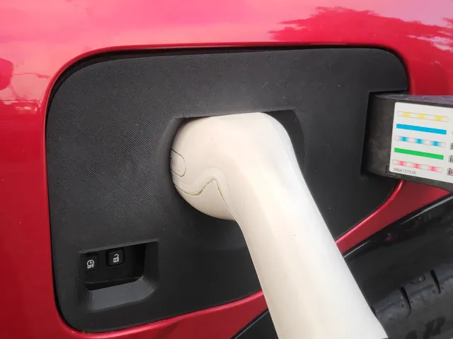 Right side charging port cover for Renault Scenic / Megane e-tech