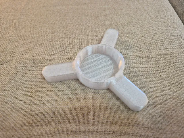 bottle lid helper