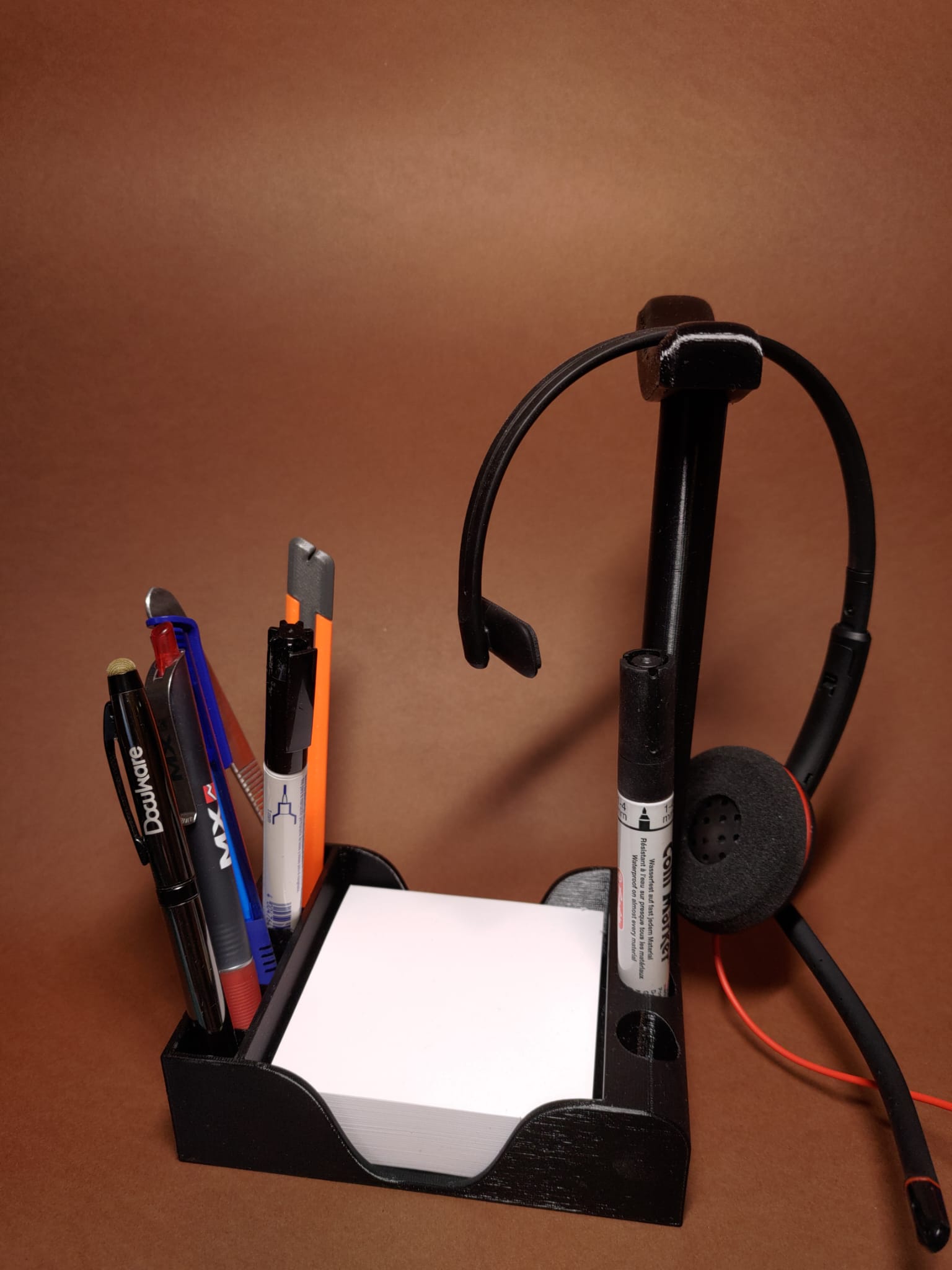 Miniatura 5 do modelo 3D adjustable Office Organizer