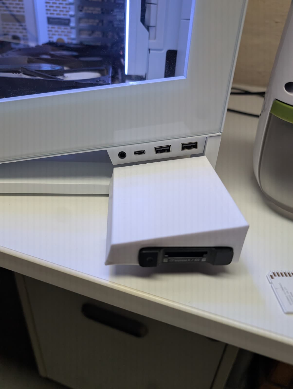 Phanteks Case Sony USB Card Reader