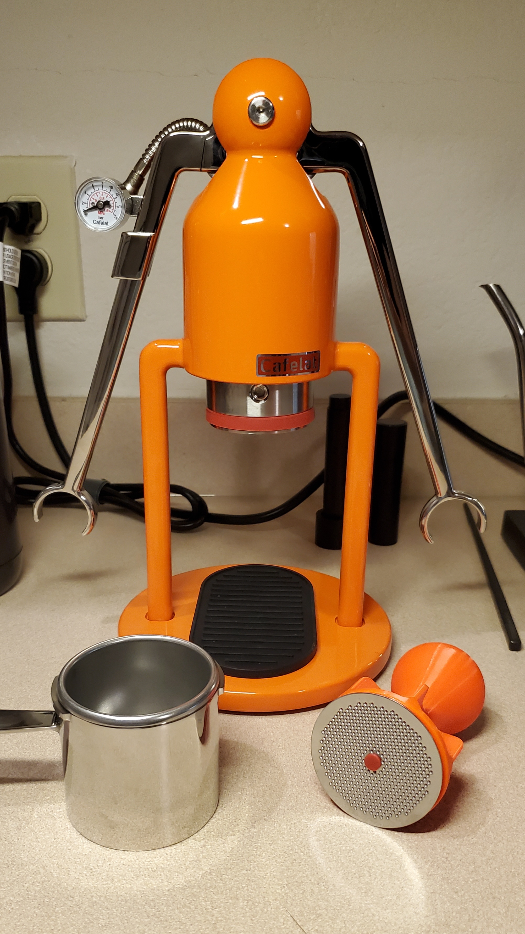 Cafelat Robot Screen Tamp — thumbnail 2