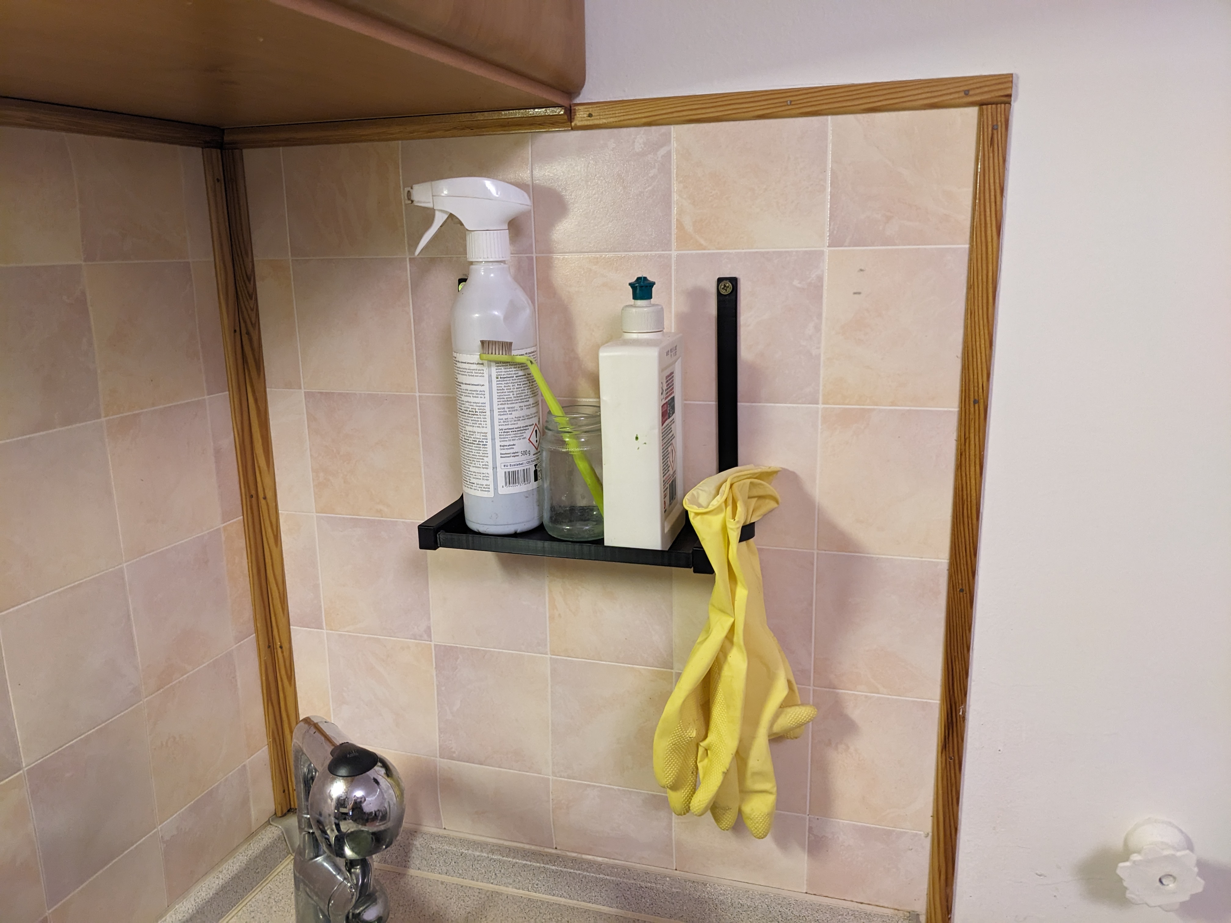Removable shelf with holders 3D model