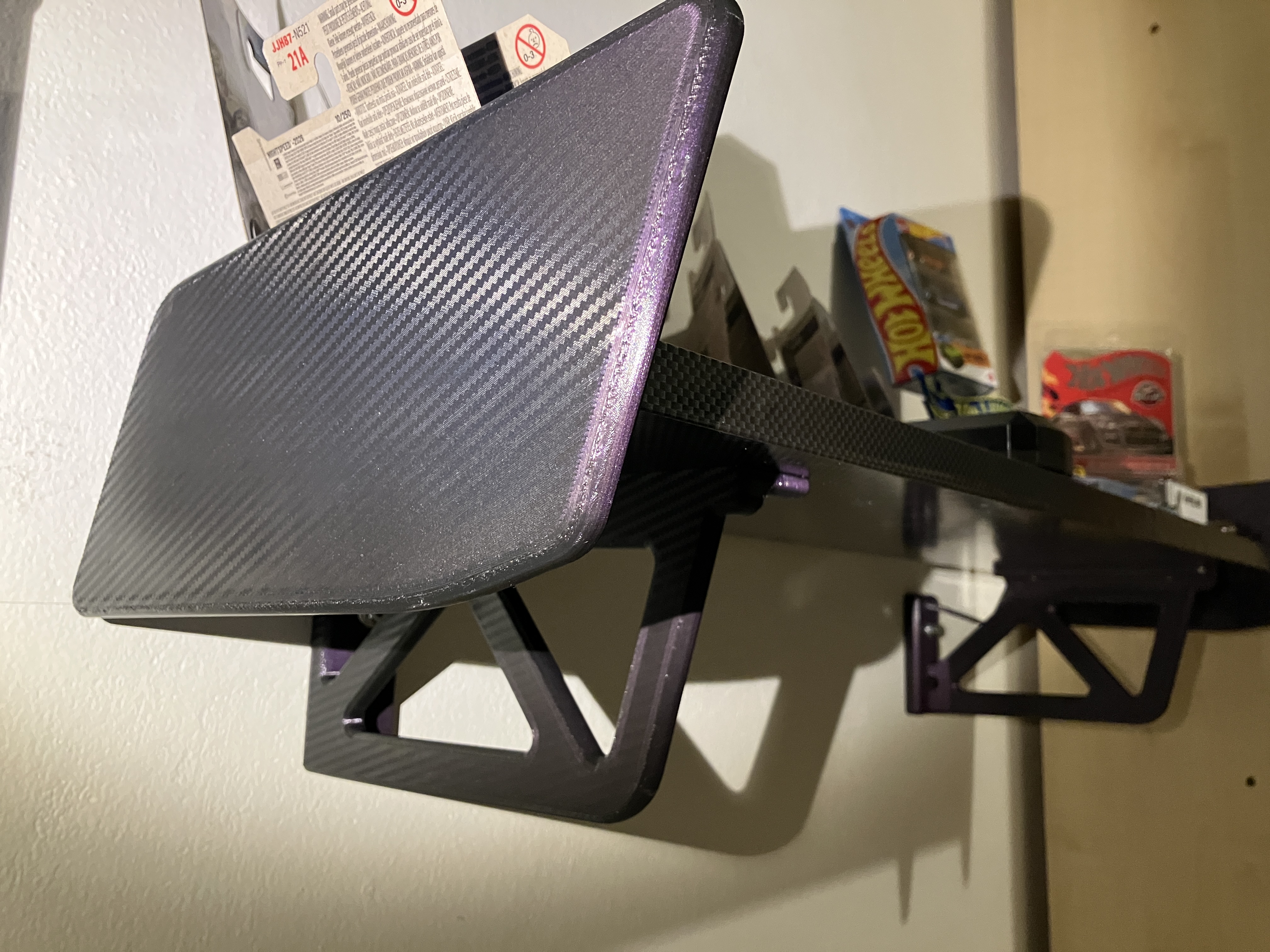 Shelby GT500 rear wing shelf