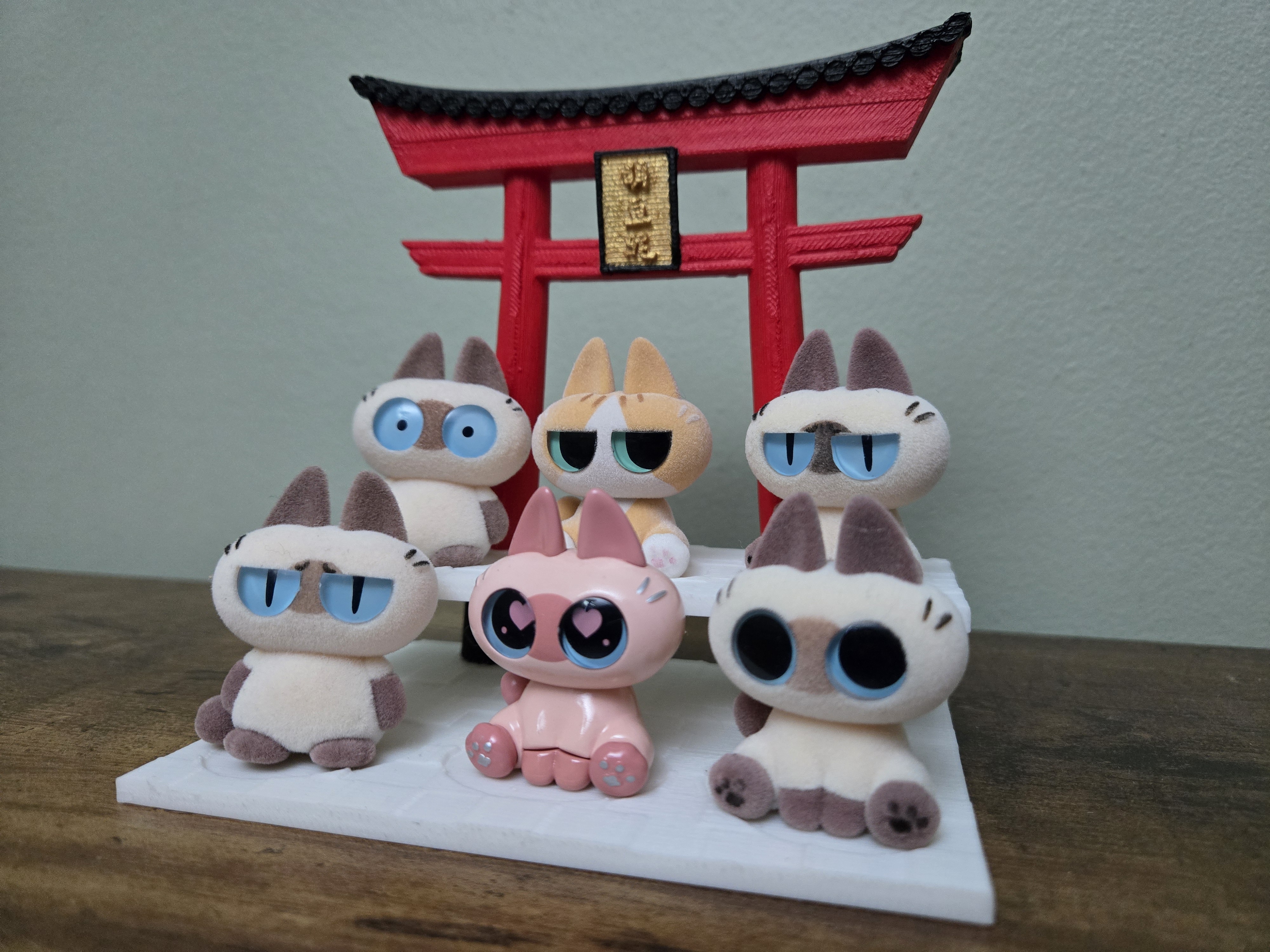 TORII DISPLAY