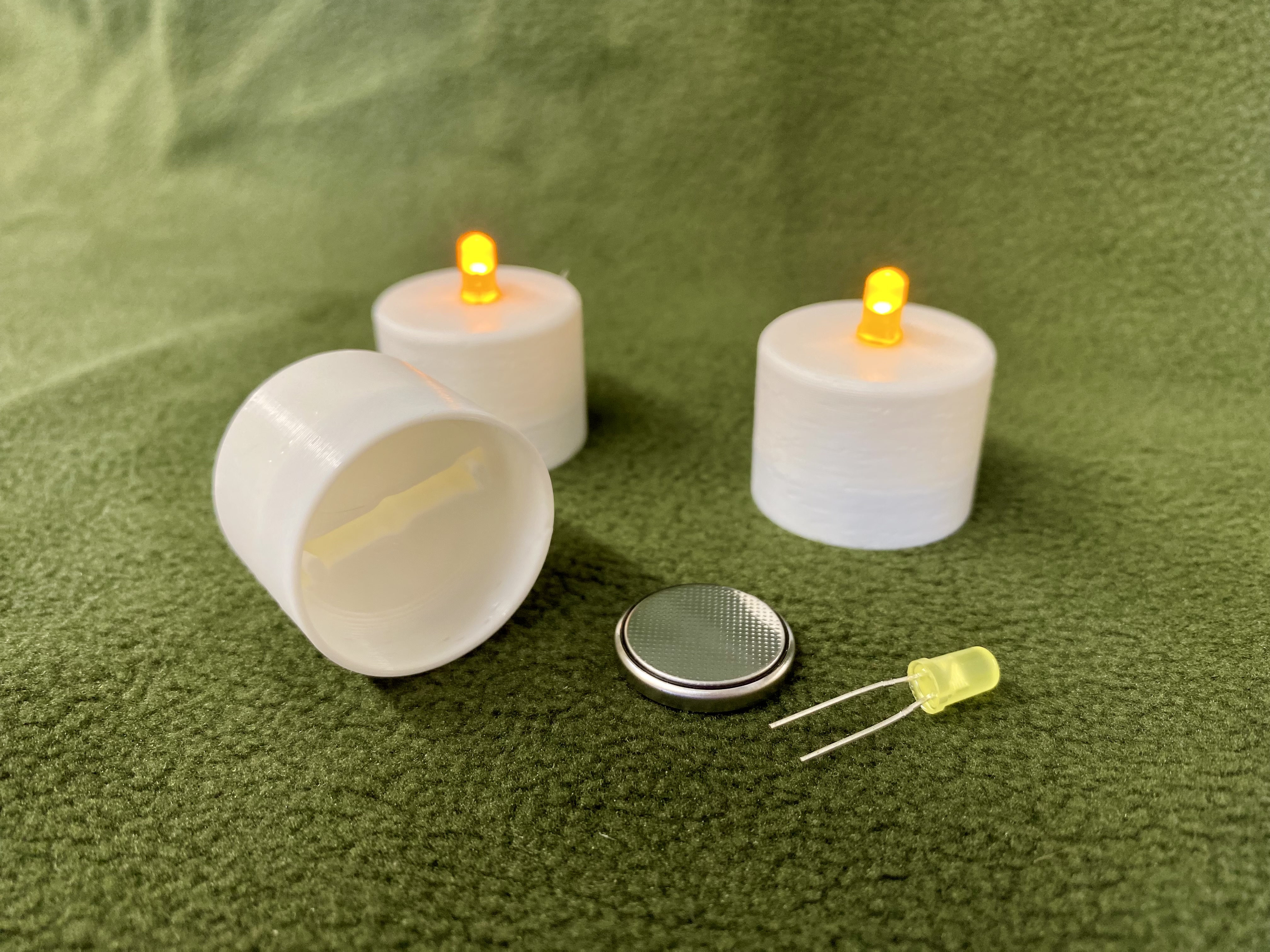 Mini LED Tea Light (CR2032 + 5mm LED)