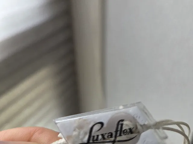 Luxaflex Duette cord holder