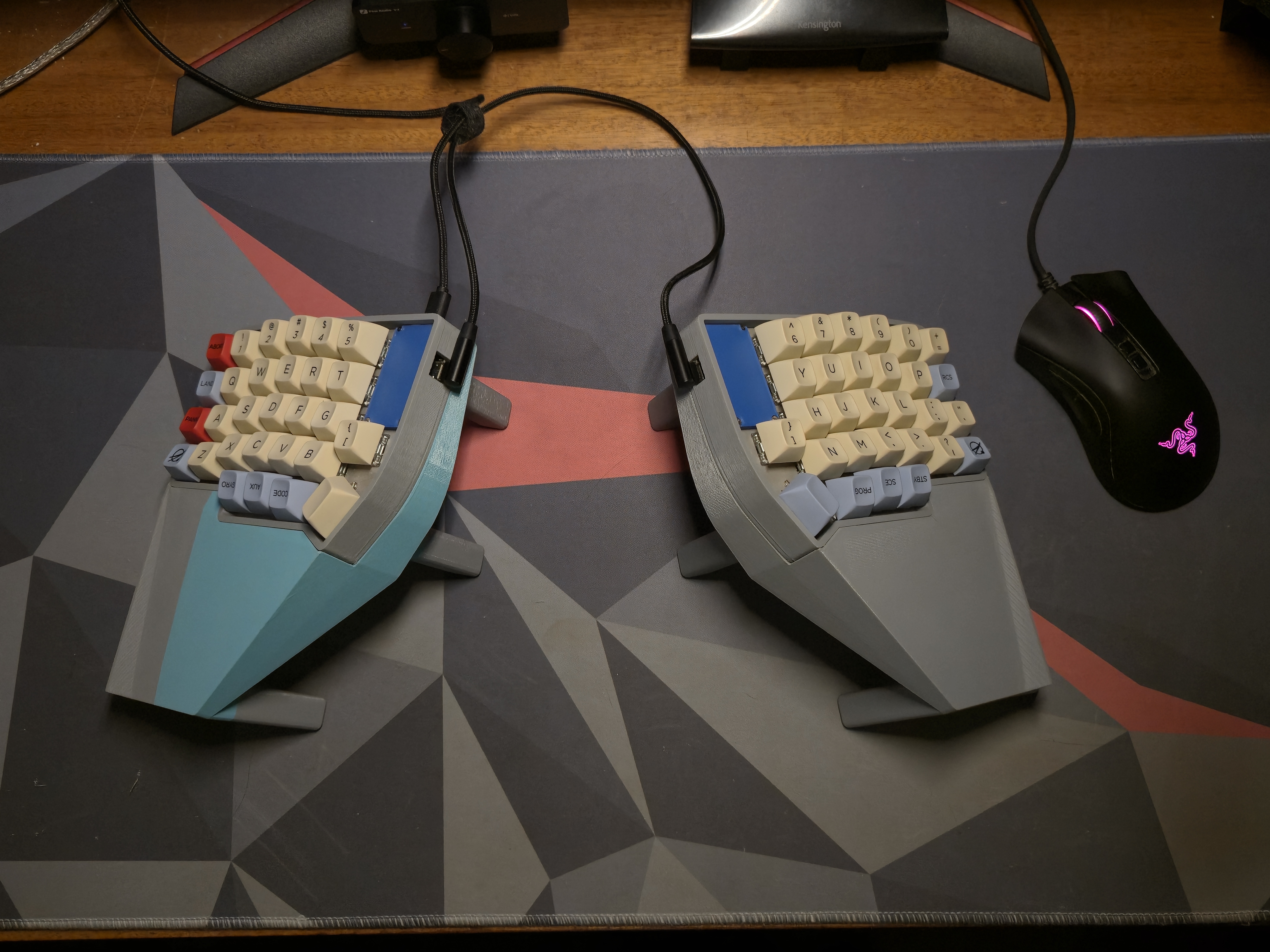 Lily58 case with magnets, tent, tilt, and a palm rest