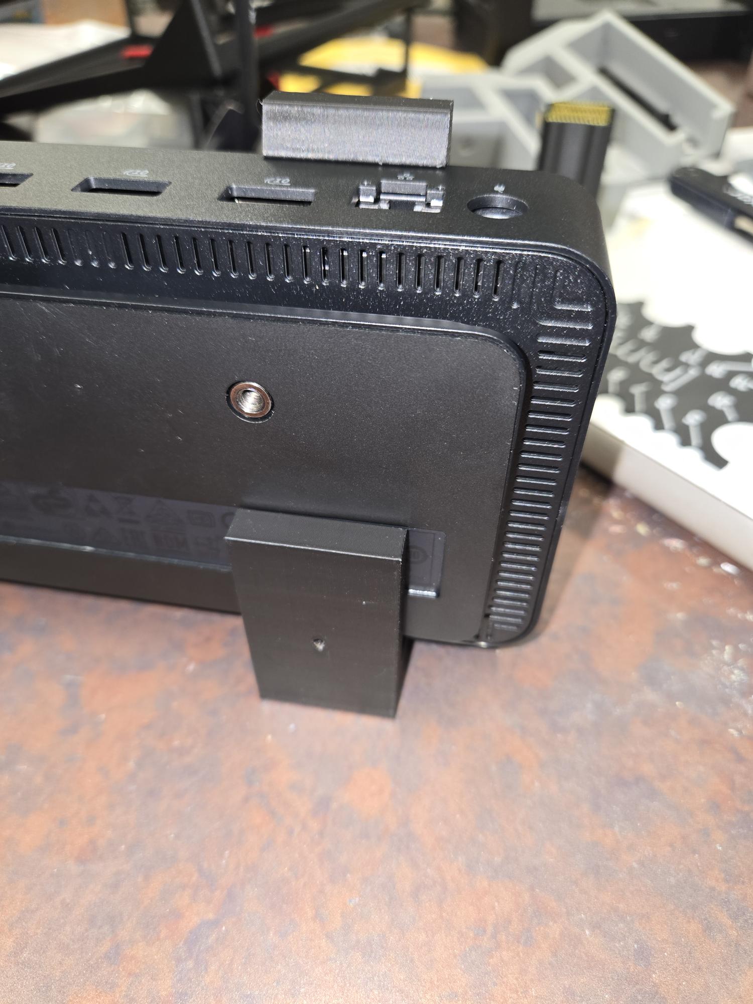 Dell SD25-Under-Desk-Snap-Lock Mount