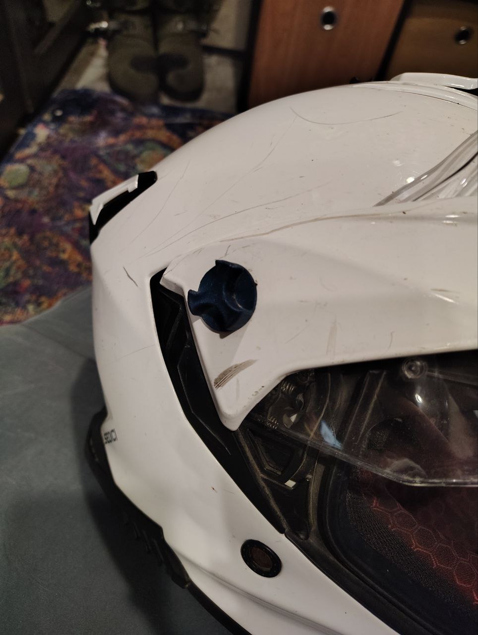 Sedici Duale Helmet Visor Pin