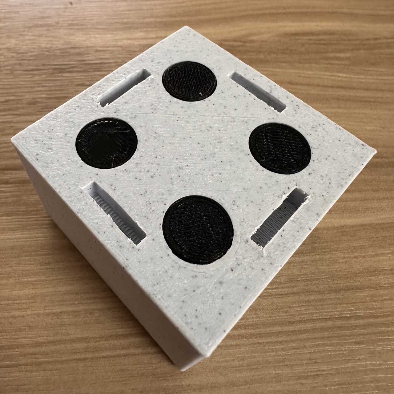 Bottom for Bauhaus tray pen holder inserts 3D model thumbnail