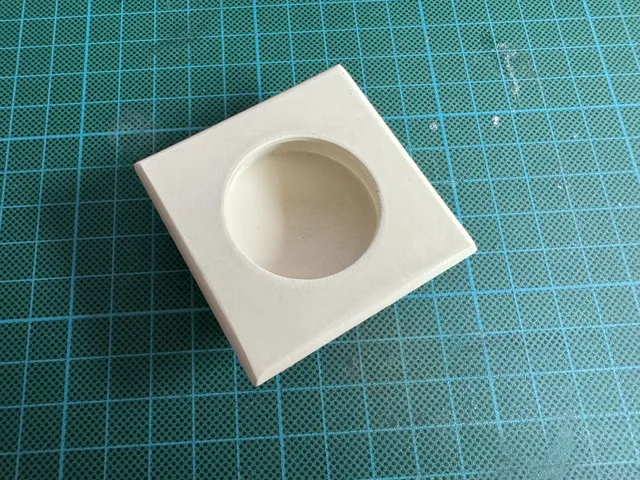 Cabinet door handle