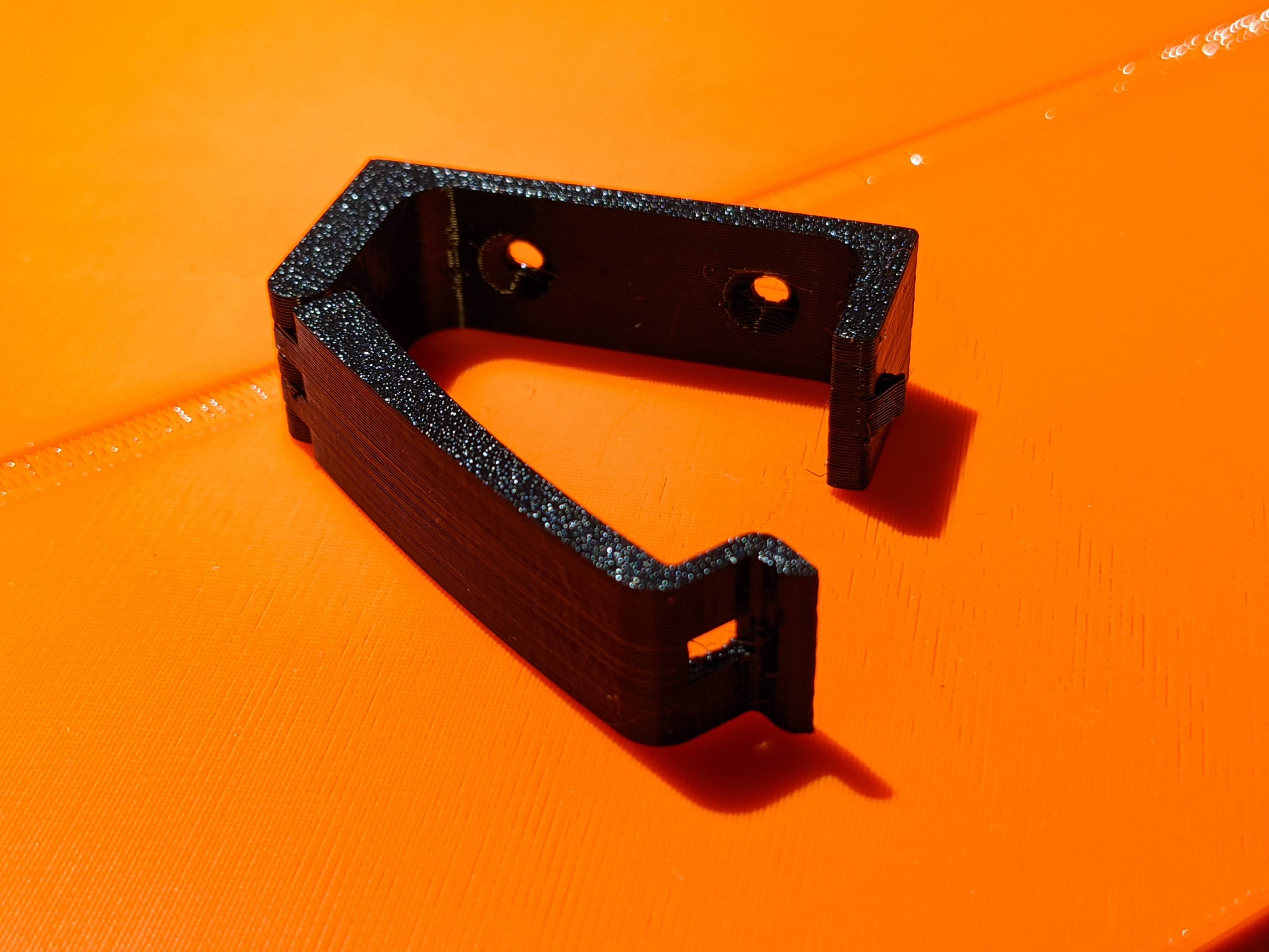 Miniatura 4 do modelo 3D Hinged Cable Clip